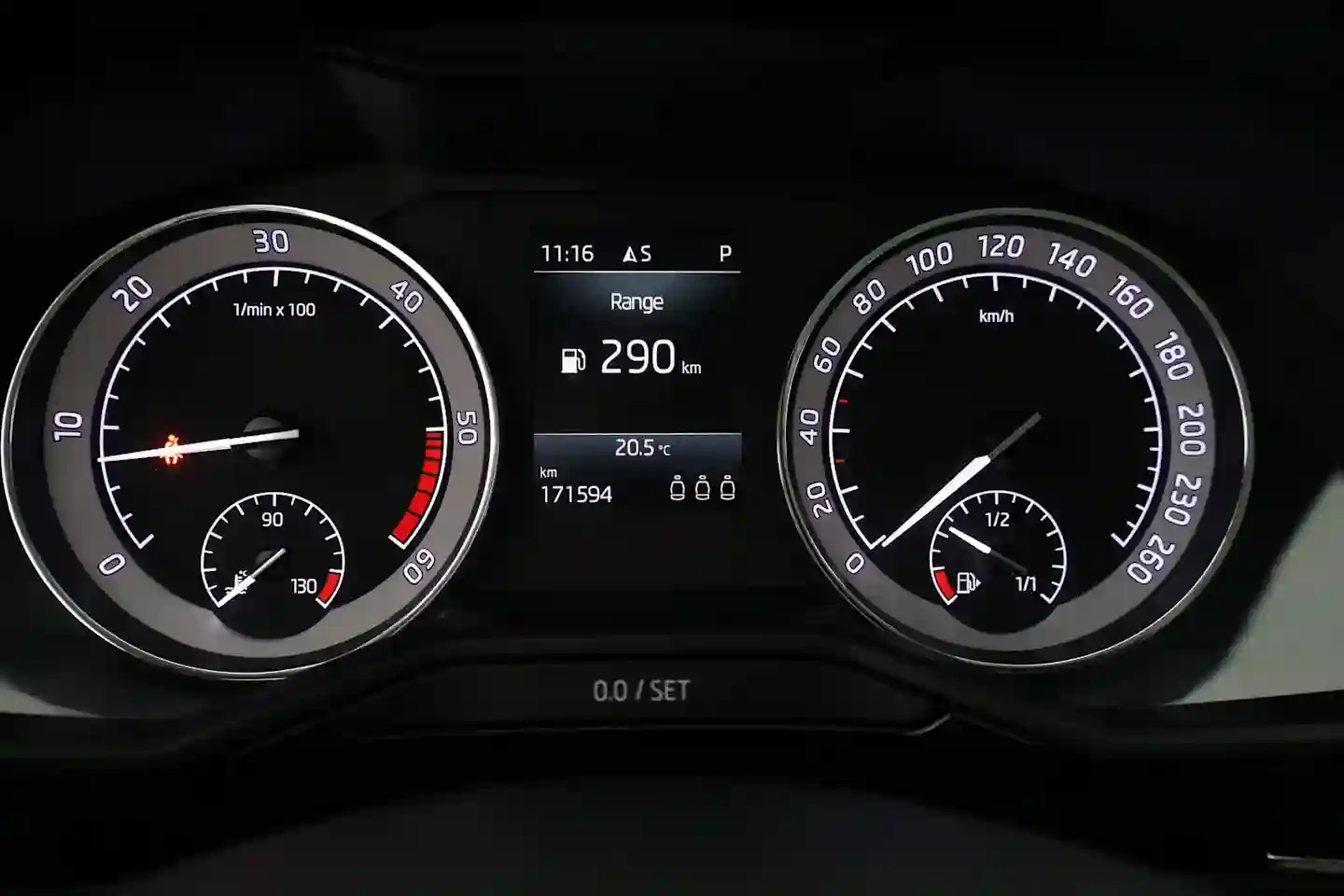 Car Image - 1ppMhnNLcfkB6NYqHdQyeJ