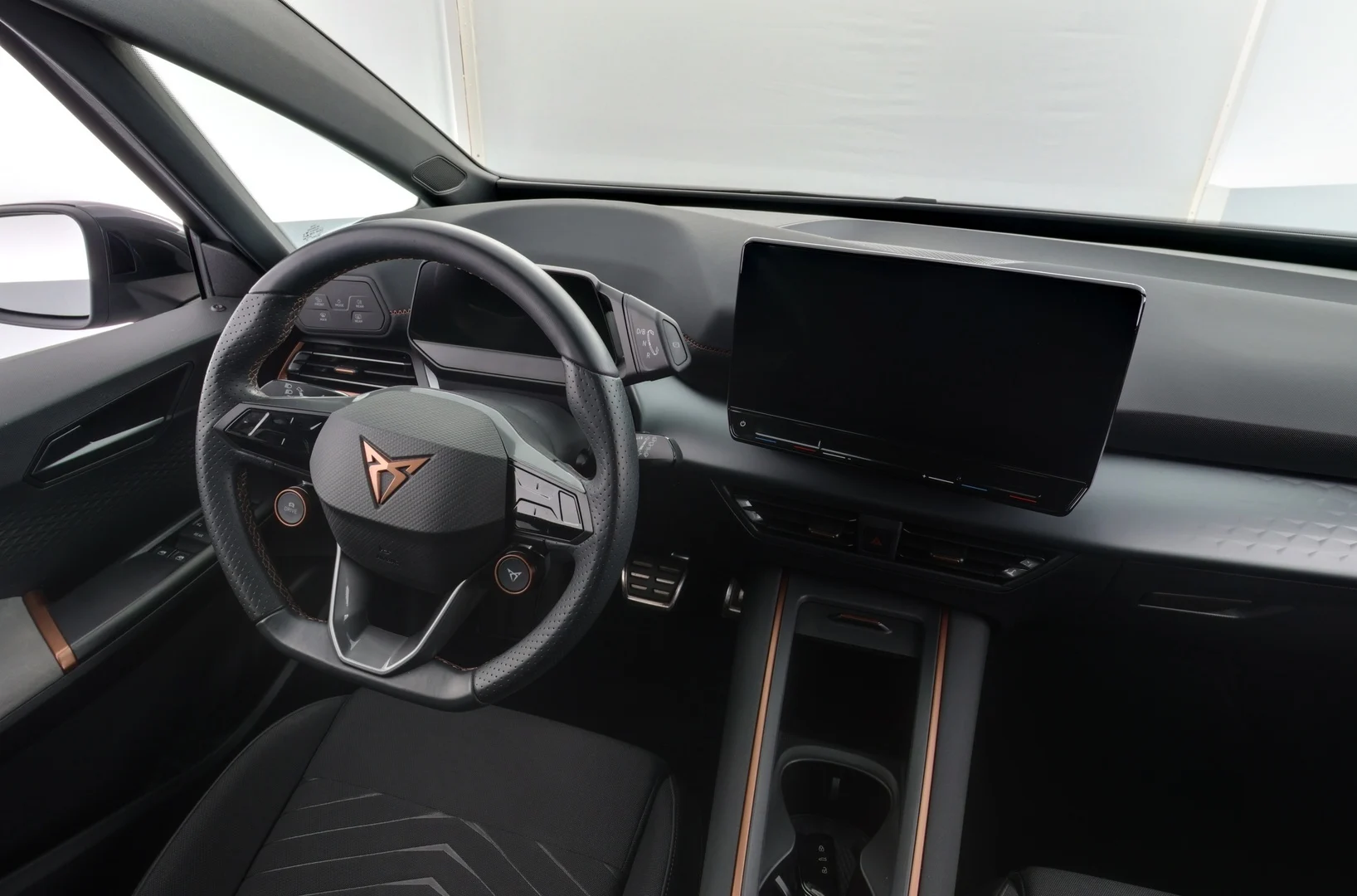 Car Image - 2RqFnVIiqQS1qx4tLwz20S