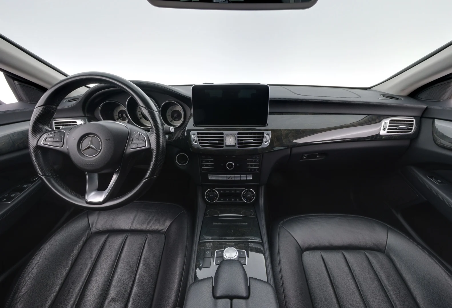 Car Image - 6DSDSpNN2xXRaA7FnMfU4M