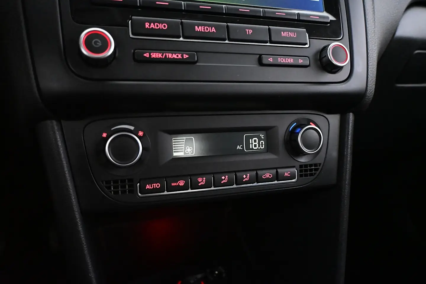 Car Image - 4p9zwhhqlZMiocGPmuuvZ3