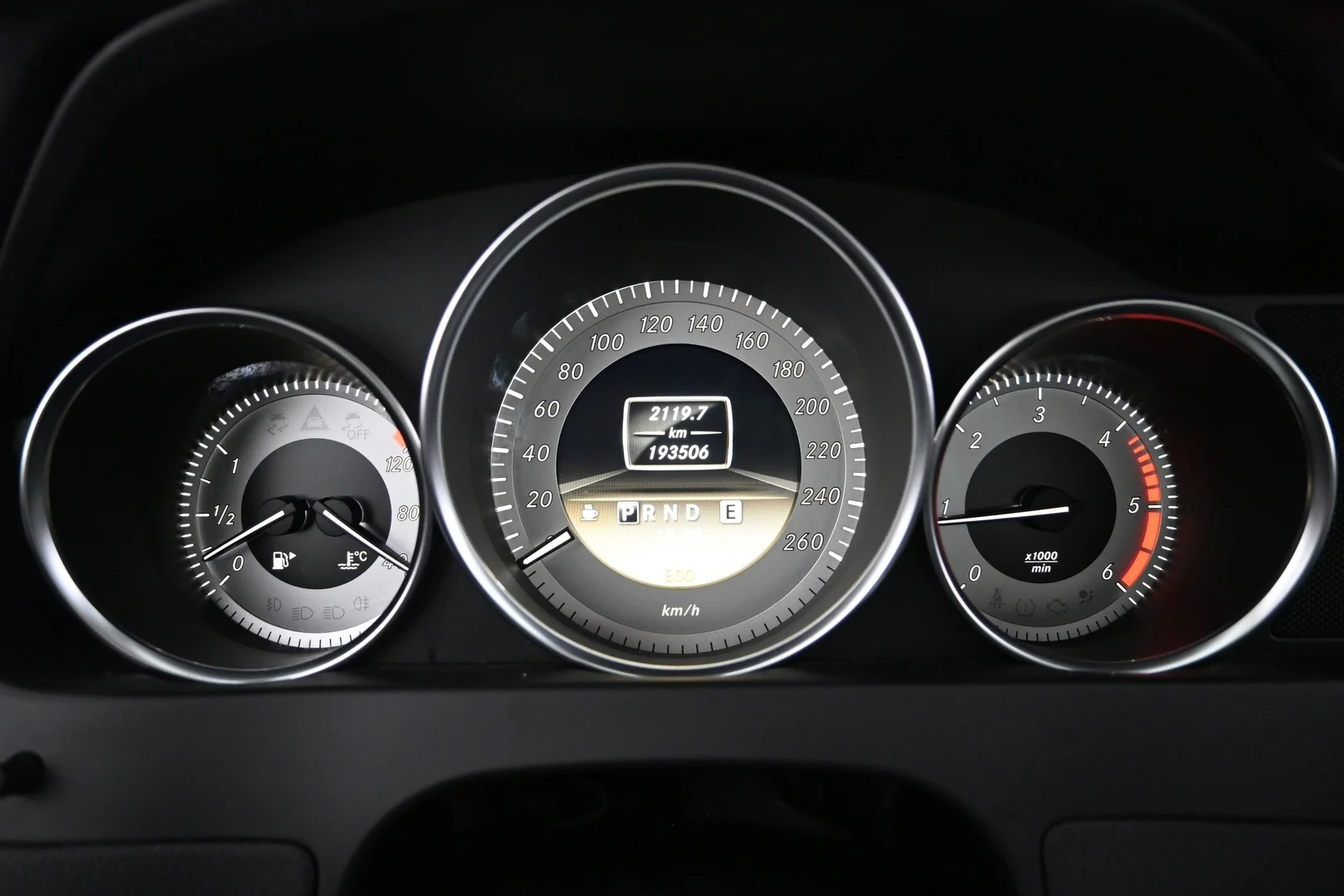 Car Image - 5Bjolkw99wUUYbekY0syEm