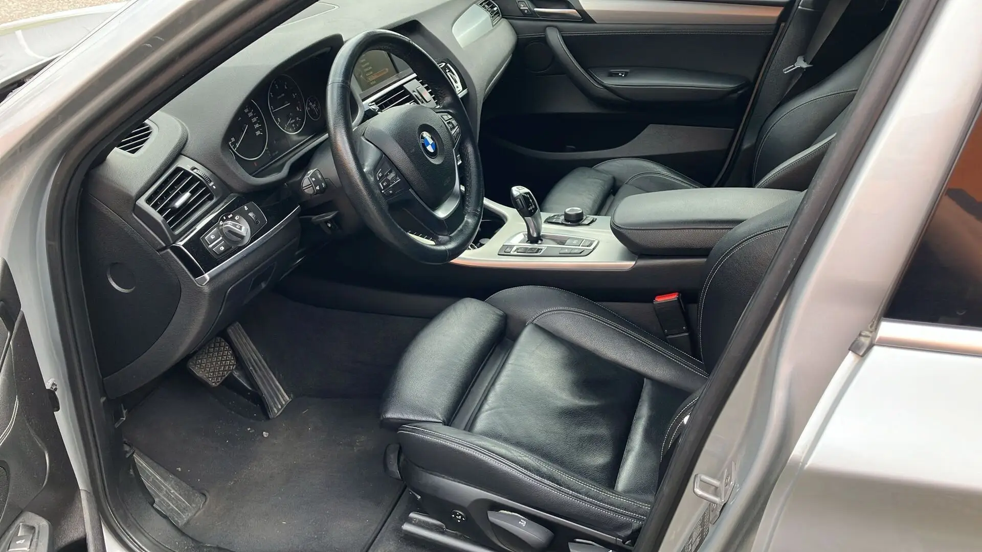 Car Image - jaq1CROSTet8S5oX10YG0