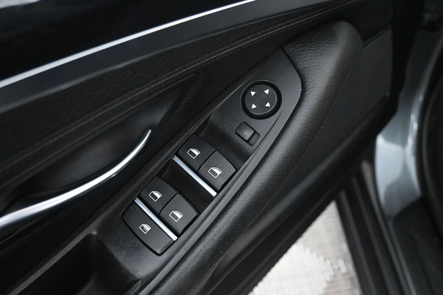 Car Image - 6wUFGOt0gds5QKw59FdHY