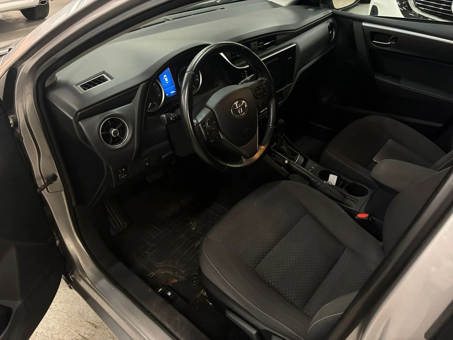 Car Image - 5mHmYySR5PaIViMcZbyXmC