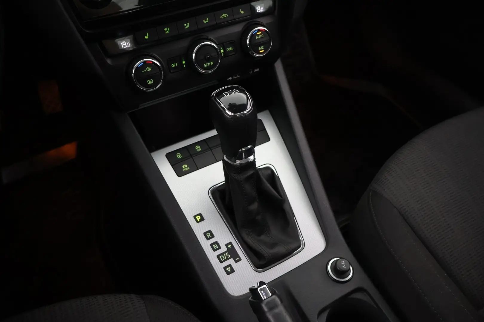 Car Image - 2KReNB5nDt2A1FEq3k46p3
