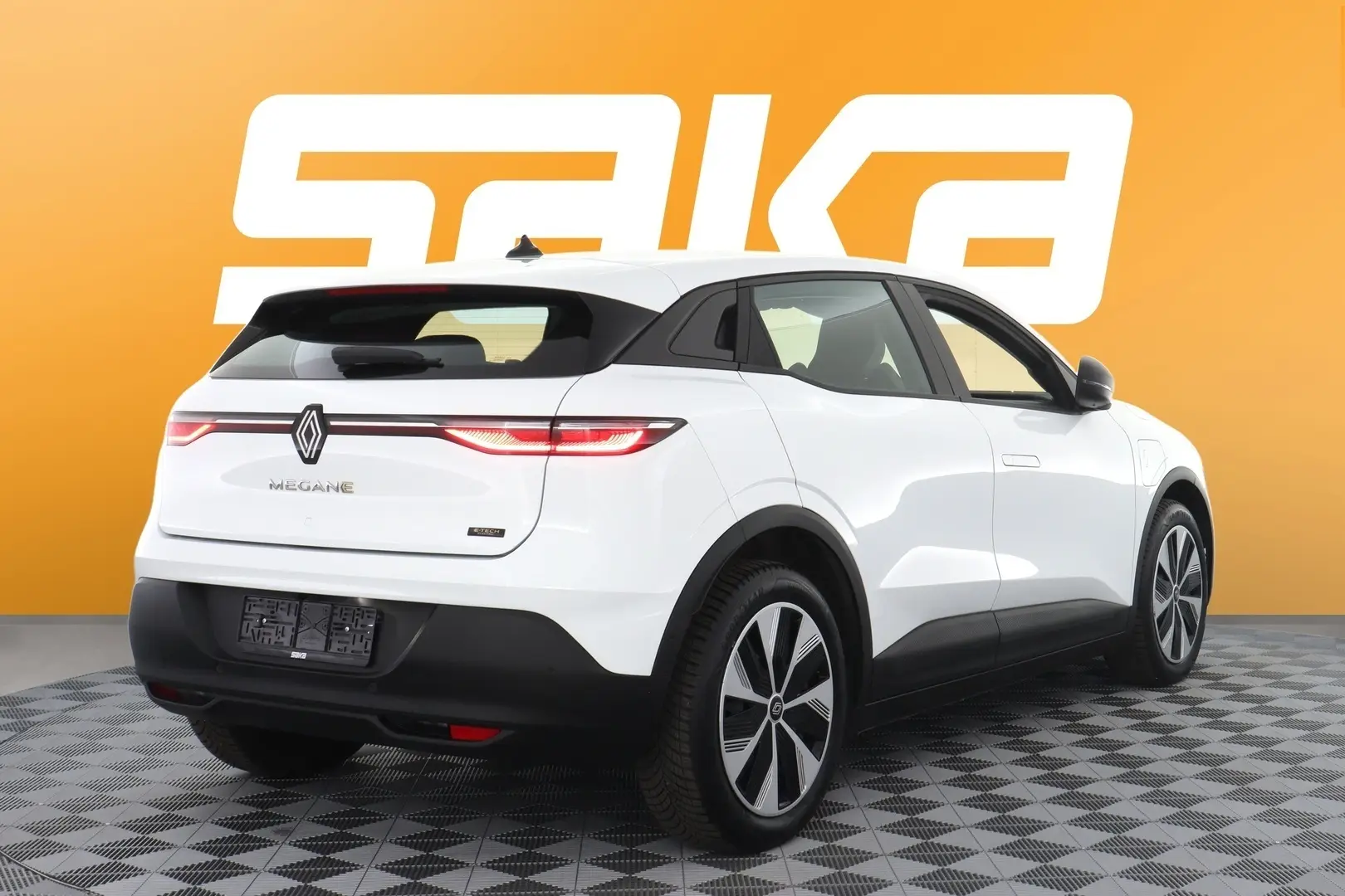 Car Image - 725KKVdHr8xvoeBXhKWeFe