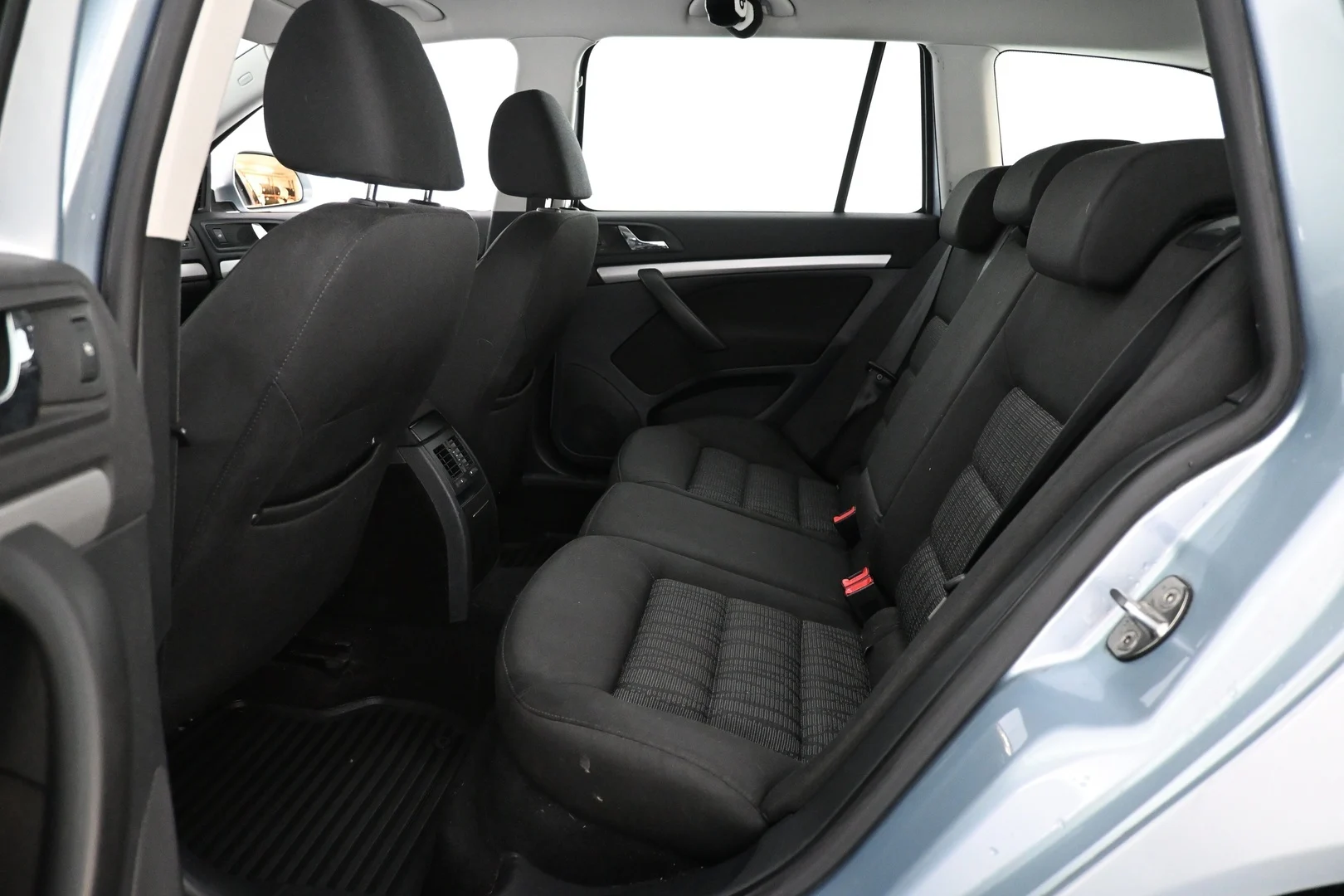 Car Image - 75MhRN1dHfgi64CAg0T1ty