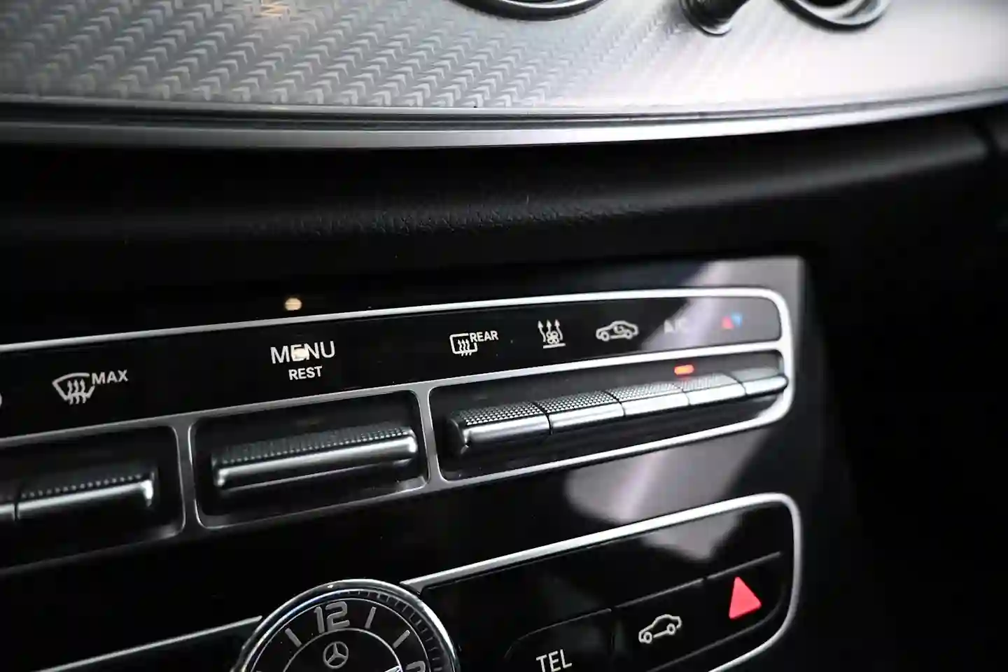 Car Image - 2t0QqOLLDi9IqCiXNAbHkQ