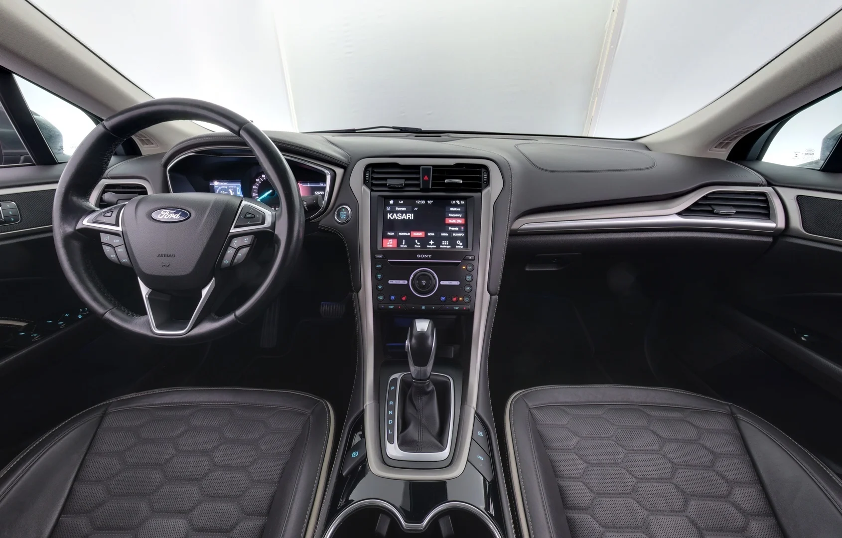 Car Image - 1KmbuaTEaS5powfs77Syc4