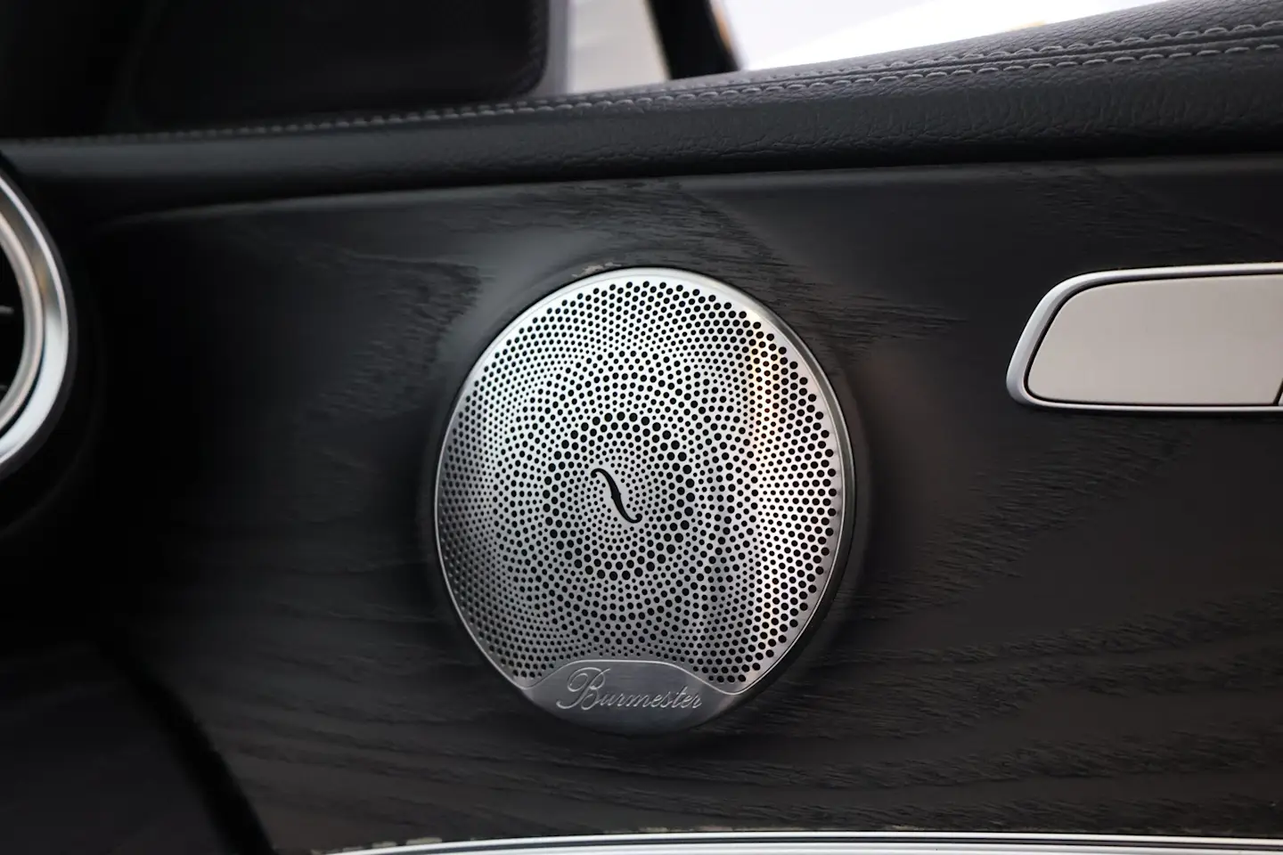 Car Image - 3sQHL6td96JlaN1hqsW4fZ
