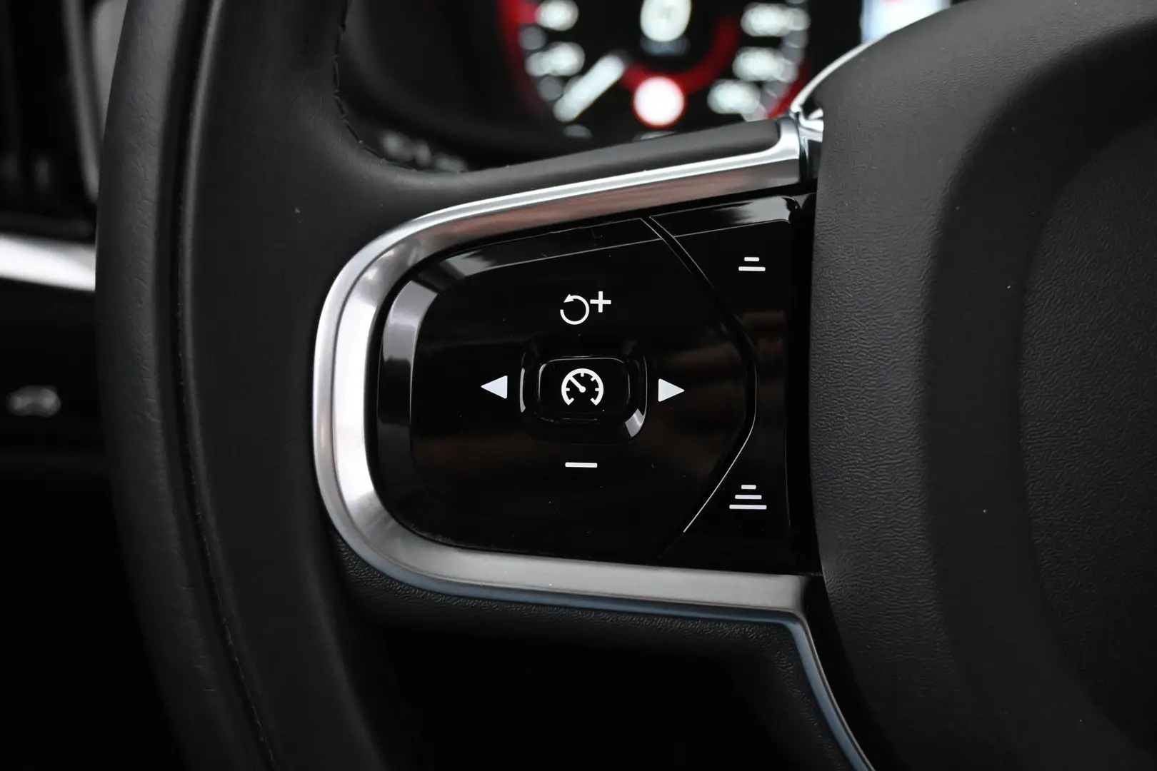 Car Image - 4uLOA6FoYHQVkZE66xZJoT
