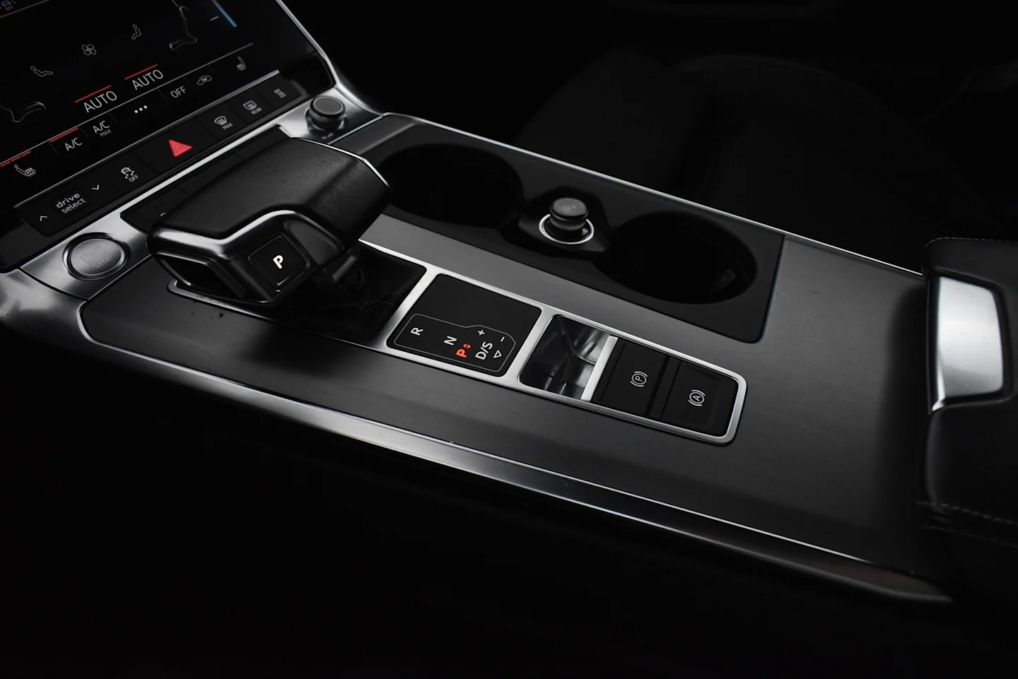 Car Image - 5IulBvw0dADNAPF5GGUc1L