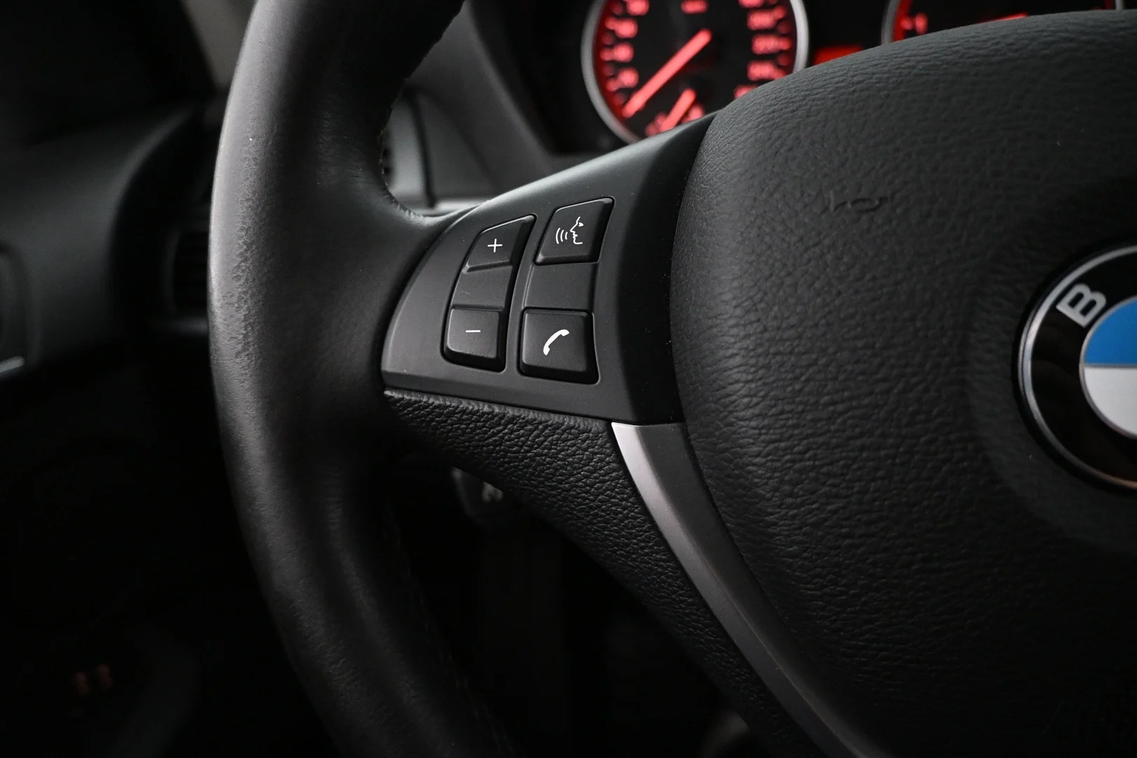 Car Image - 7sJ5Knu5Y20XbqZ8hLDksj