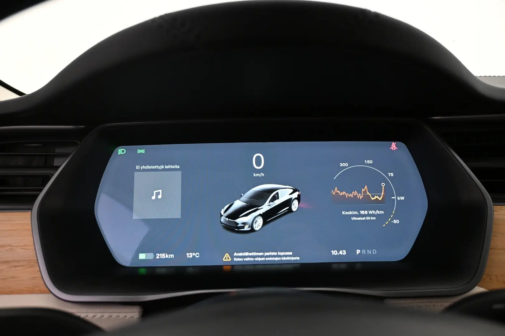 Car Image - 7v5E37ez4iaST2zpj2sleO