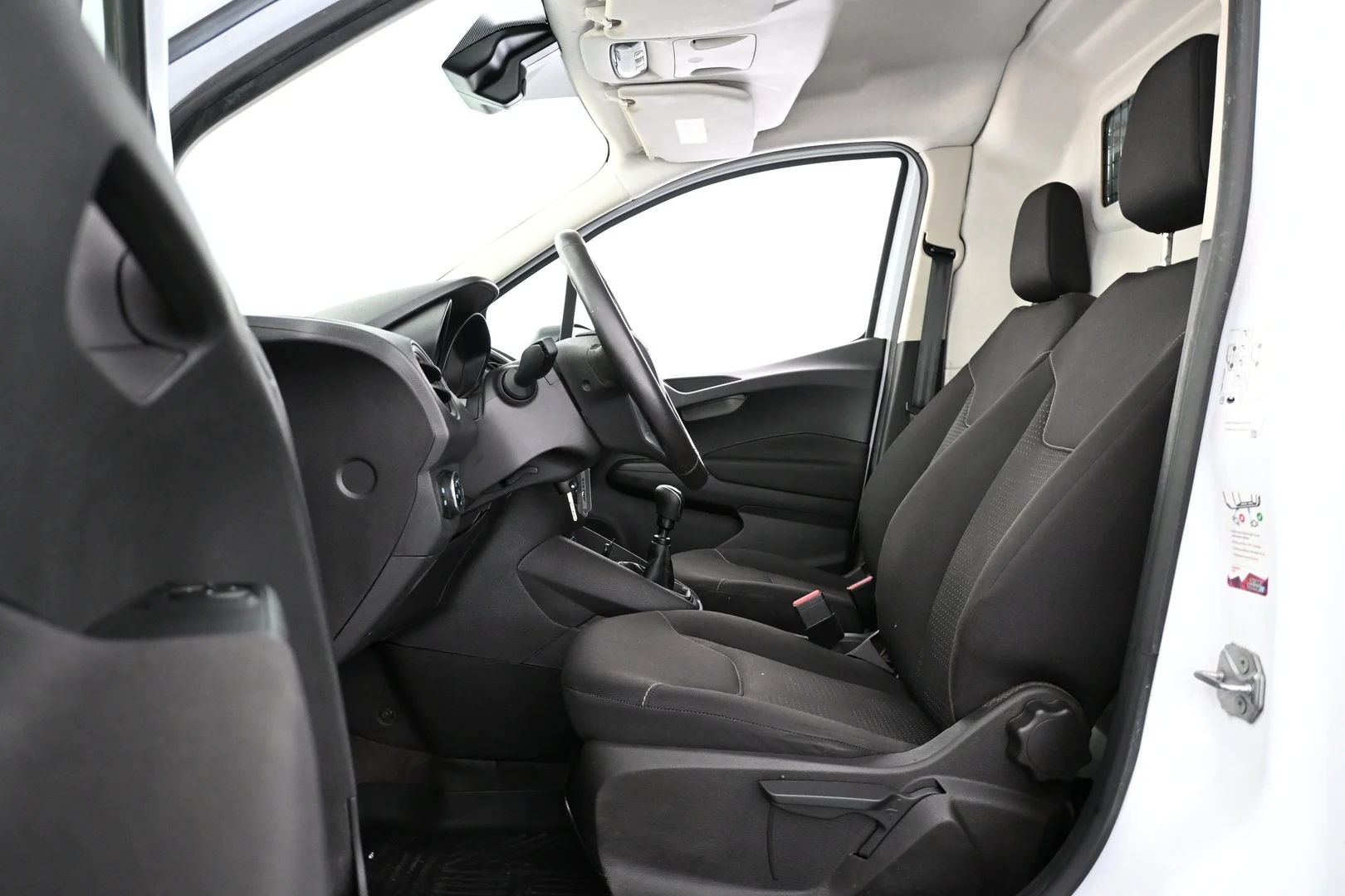 Car Image - 6KxalyBItlSAPLTdNklIiP