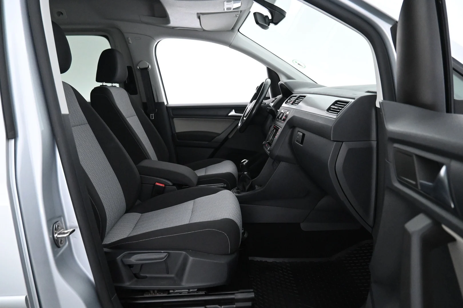 Car Image - 5bFwHn3Tgltasv5CStUb4j