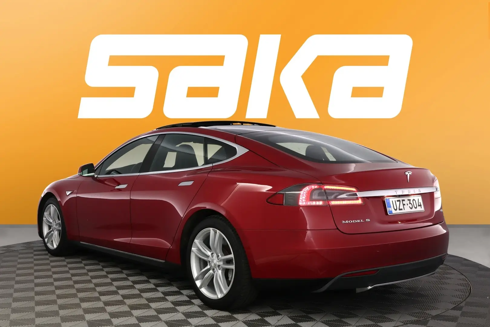 Car Image - 3XjuoKOKGaFOj0Yc2xGPt1