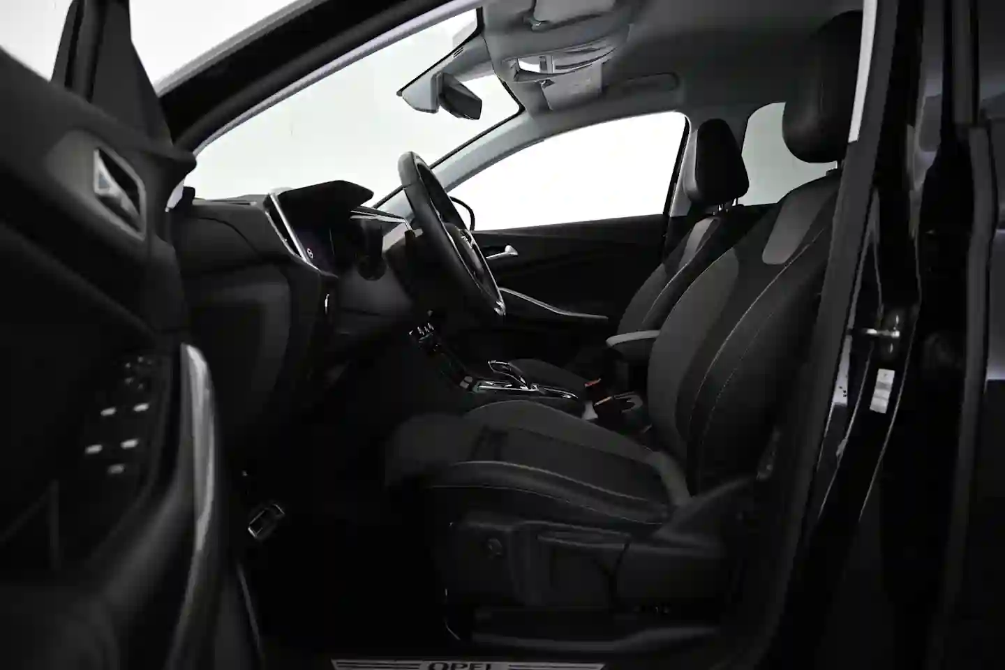 Car Image - 1SkgHUEdhTN6gOYiNodWLm