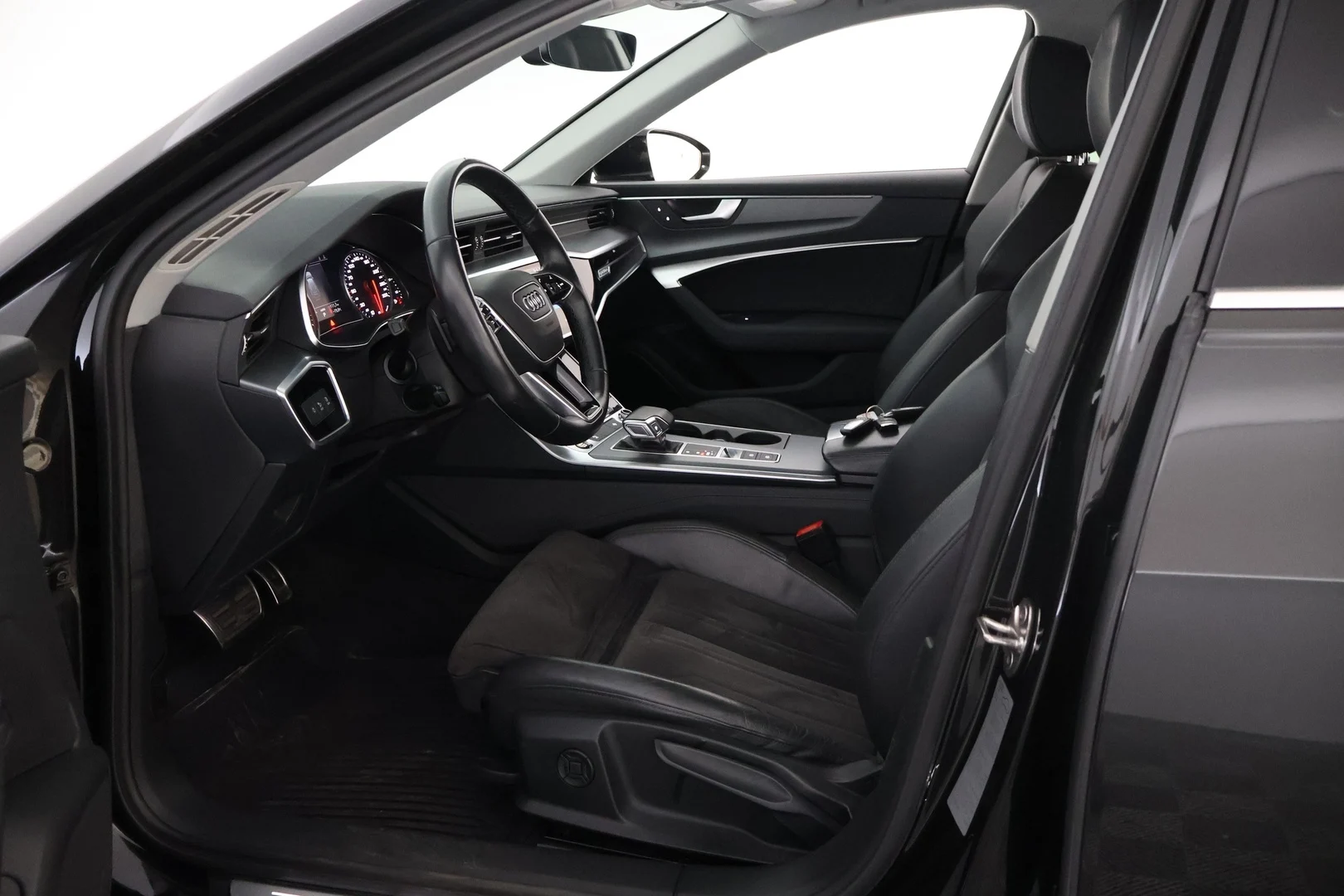 Car Image - 4uBn41JUZuhwcipXenCCeL