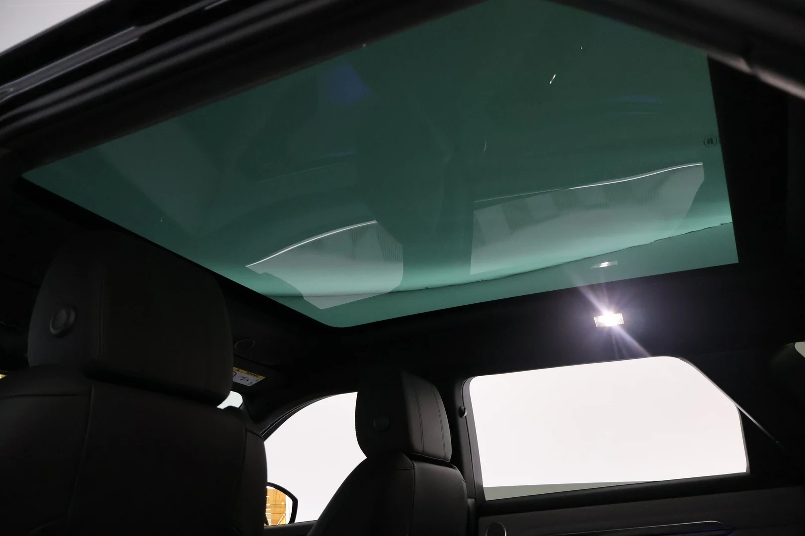Car Image - 5noXvdajlMxirUQALlQyBb