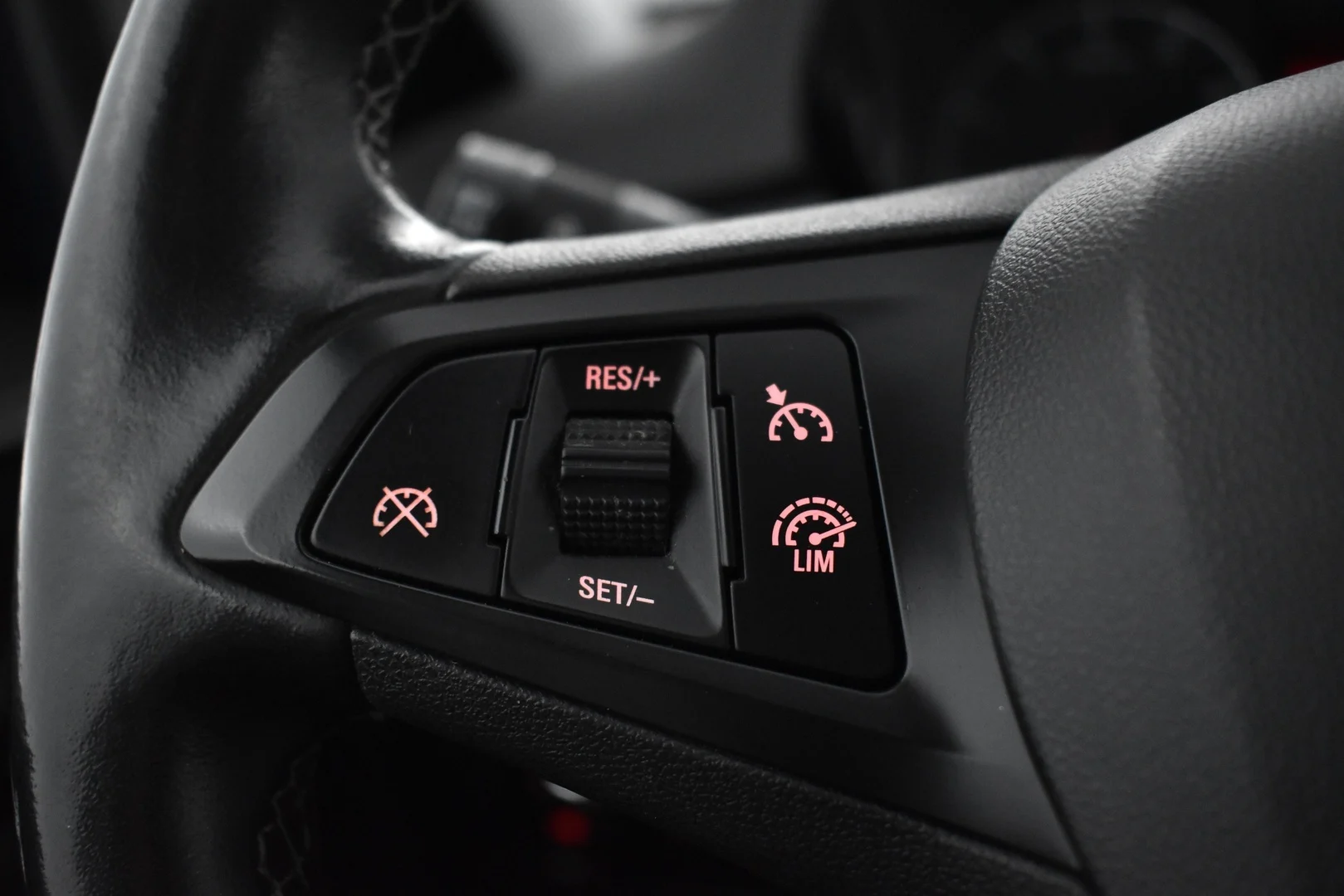 Car Image - 3f6mBDyofYay29l9FeIc9p