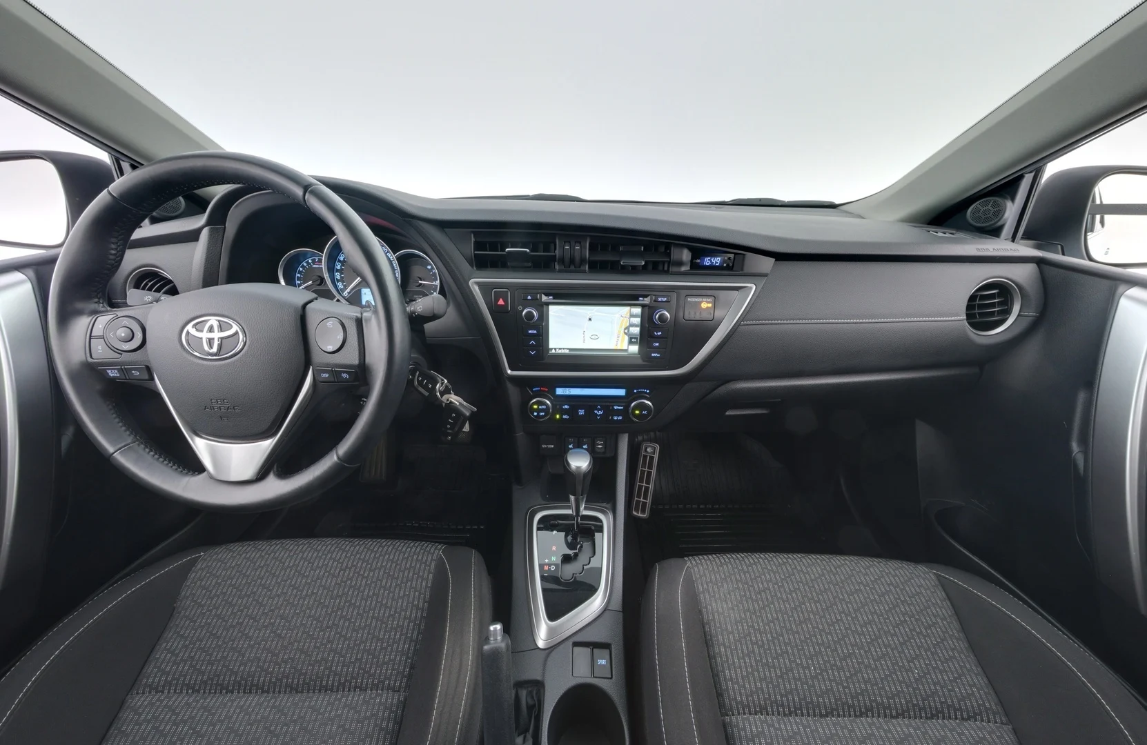 Car Image - 3Oy8Enyjur0fIKETe3Hk9C