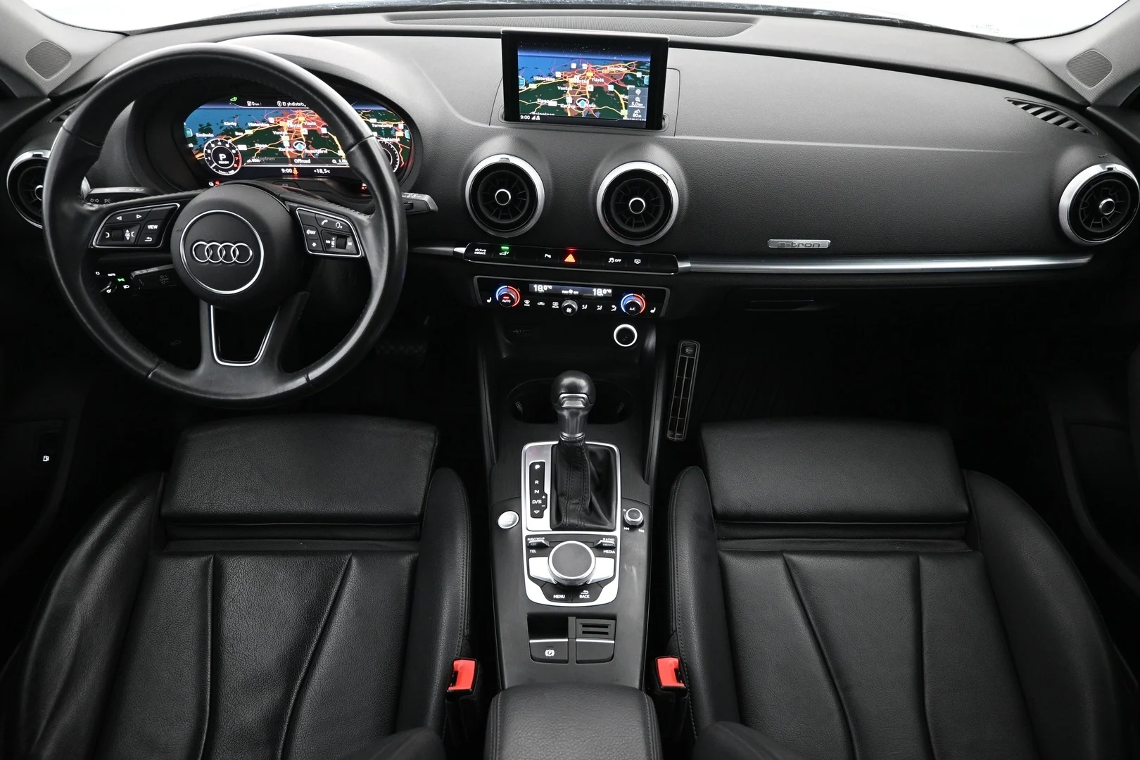 Car Image - 4Q2I3O1SQTlZPGtwA0slb2