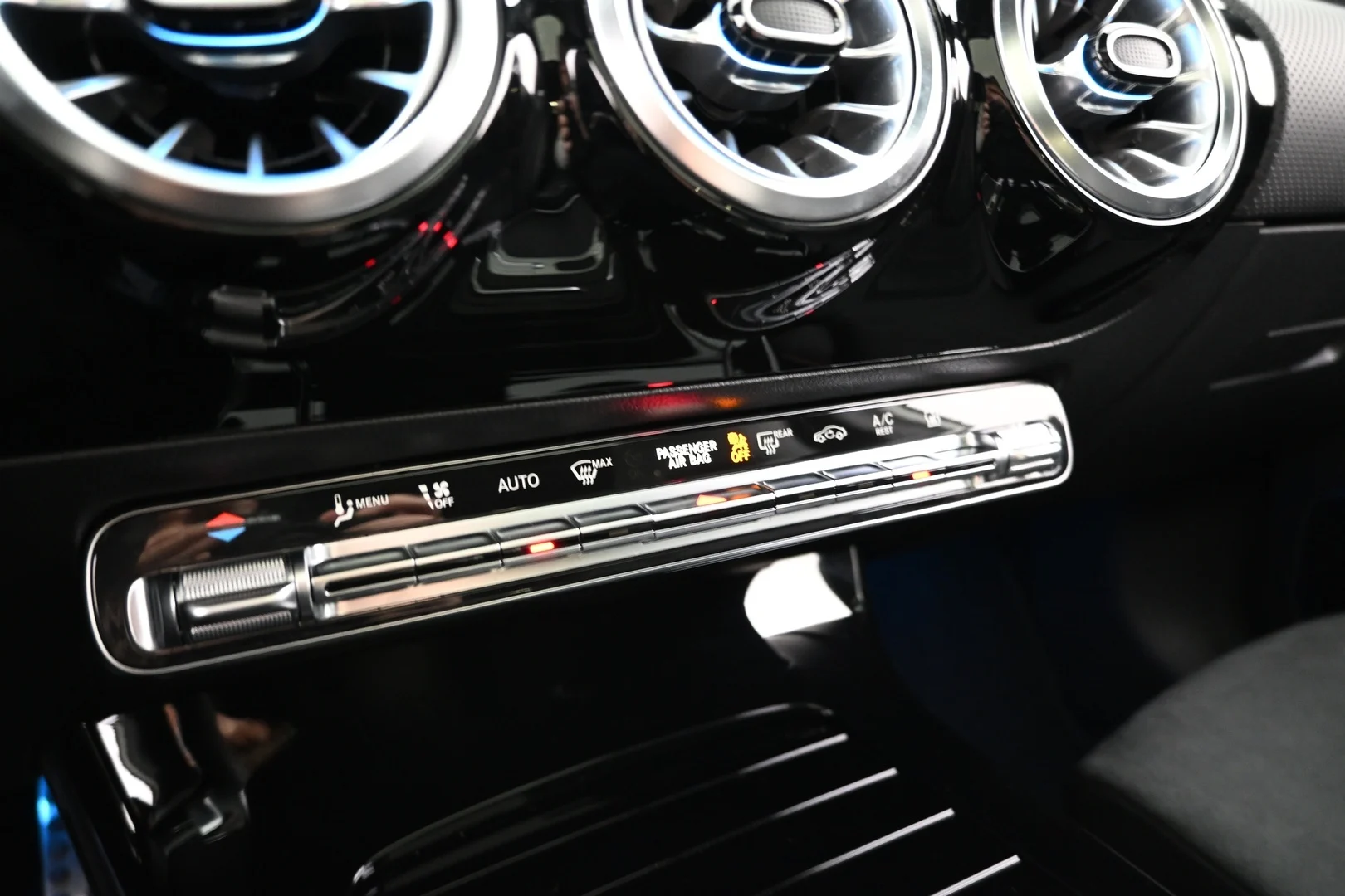 Car Image - 43PQeRfXP39OisKjF8hBln