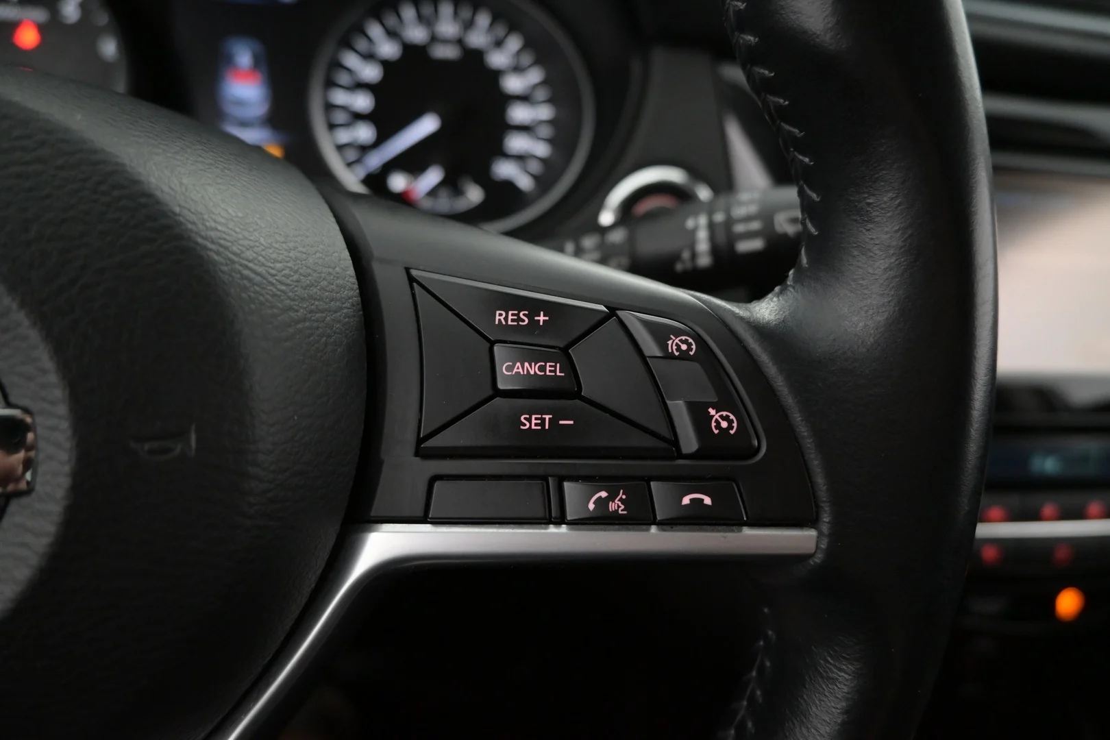 Car Image - 60eMzOs4IfTk0InL9cJWv7