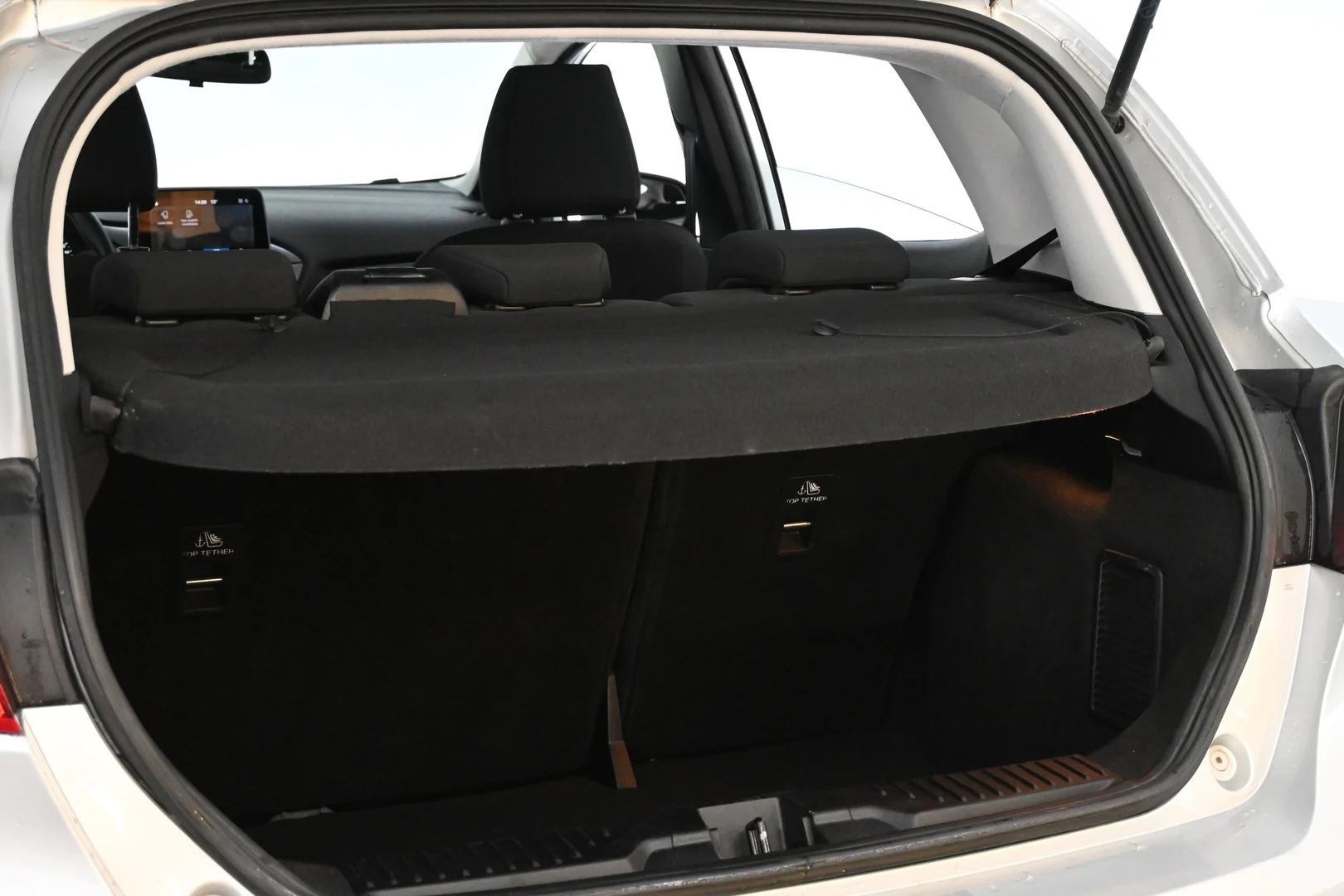 Car Image - 2voe1FOqxgmhg4oOwu6s5B