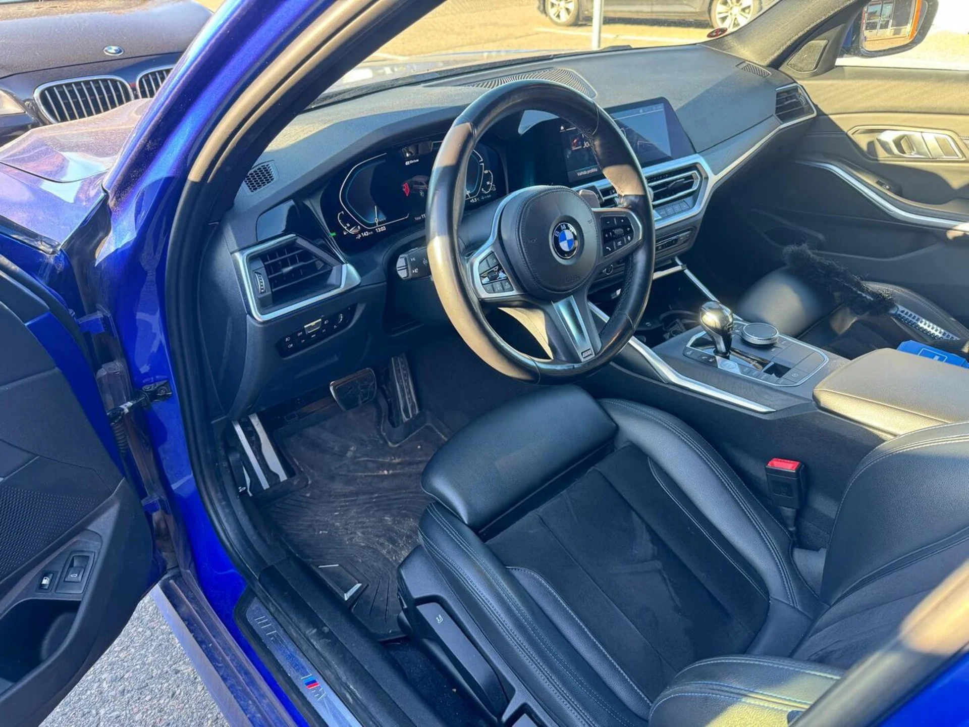 Car Image - 6nW83riLwbOdeyajcyqsq8