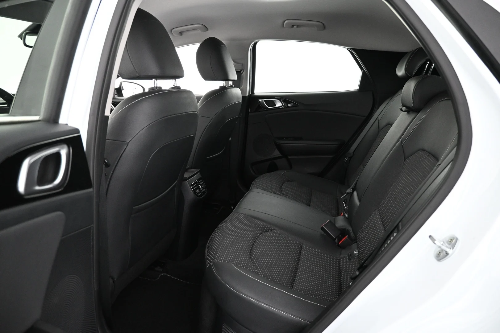 Car Image - 676MWXkaZsvQ5gc67kn1b7