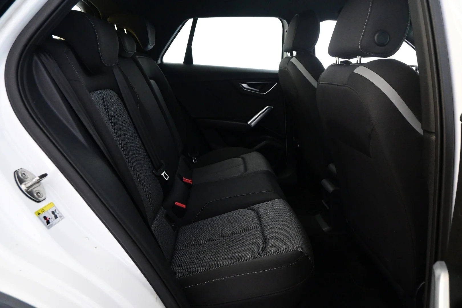 Car Image - 1NT4lH4SYiNSgGJT2x6pgo