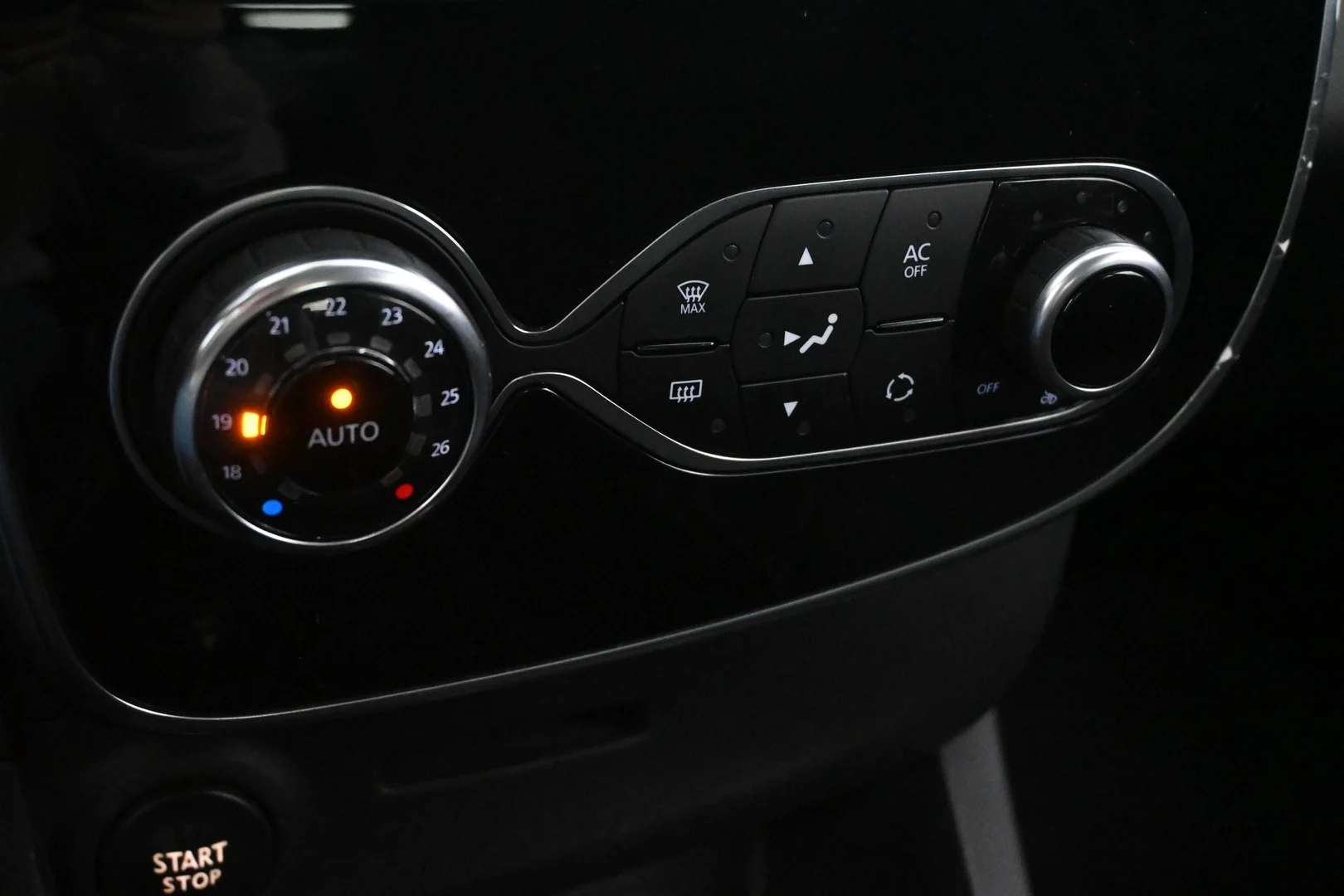 Car Image - 329kYn9MKd25m6SXagusnl