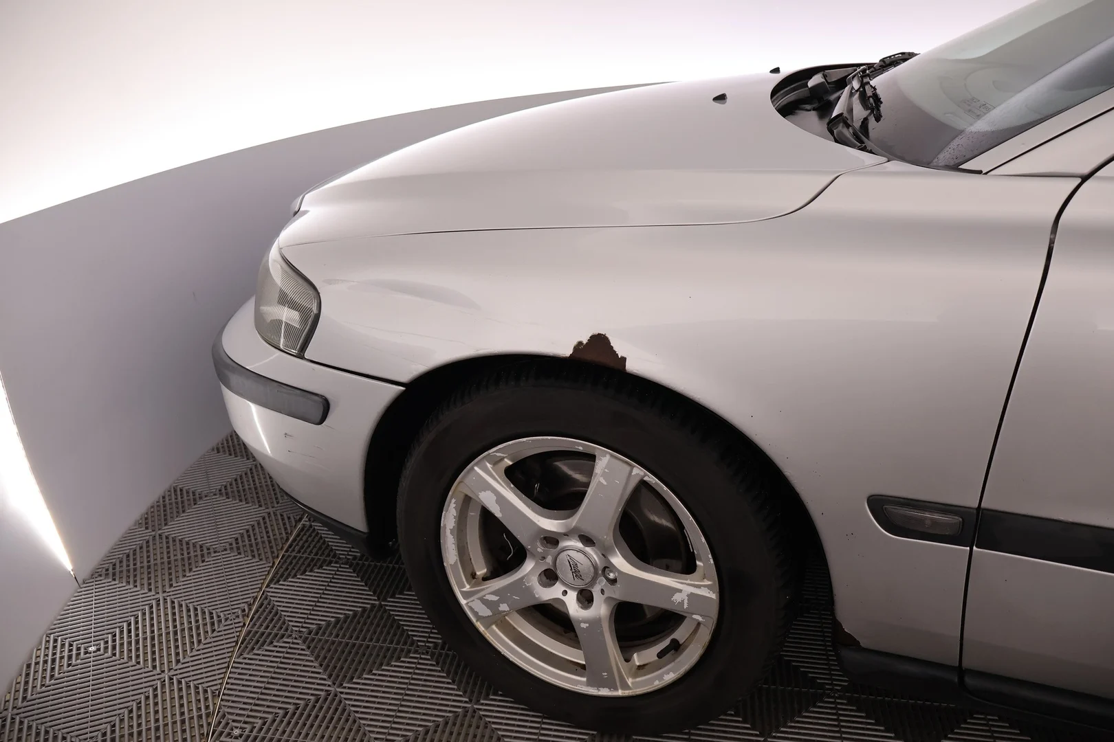 Car Image - 6KhC91tMKlHm6VIt7x8vs1