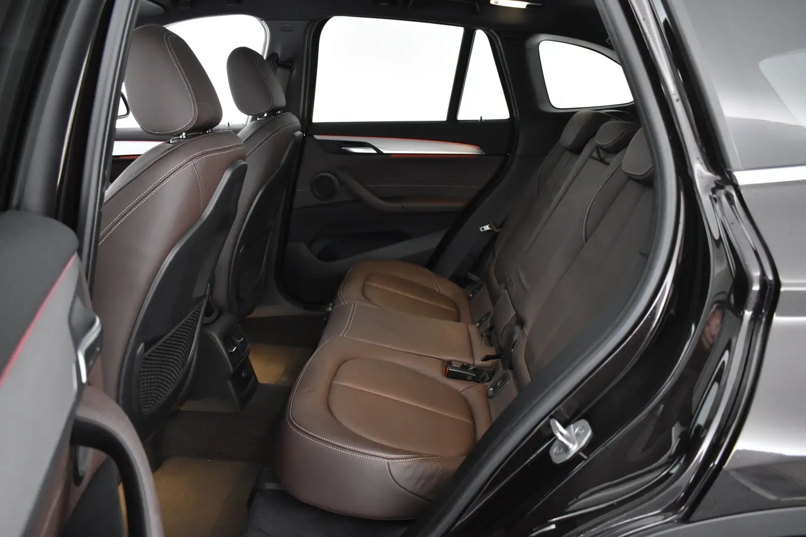 Car Image - 1BcrXf7zM4VyWaR5oYEuRp