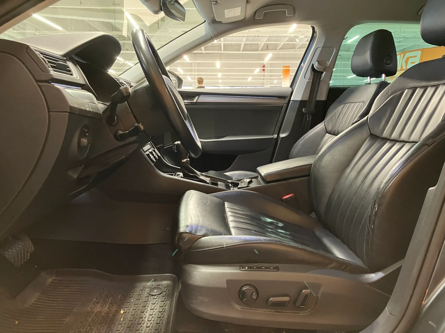 Car Image - xh0X1cJVC1wIfPbObPSBX