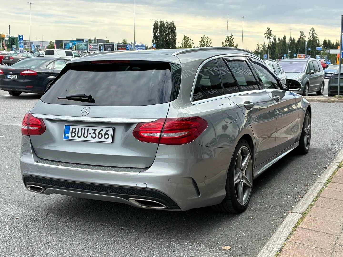 Car Image - 13PUsM04uWo8lFxzhVjSow