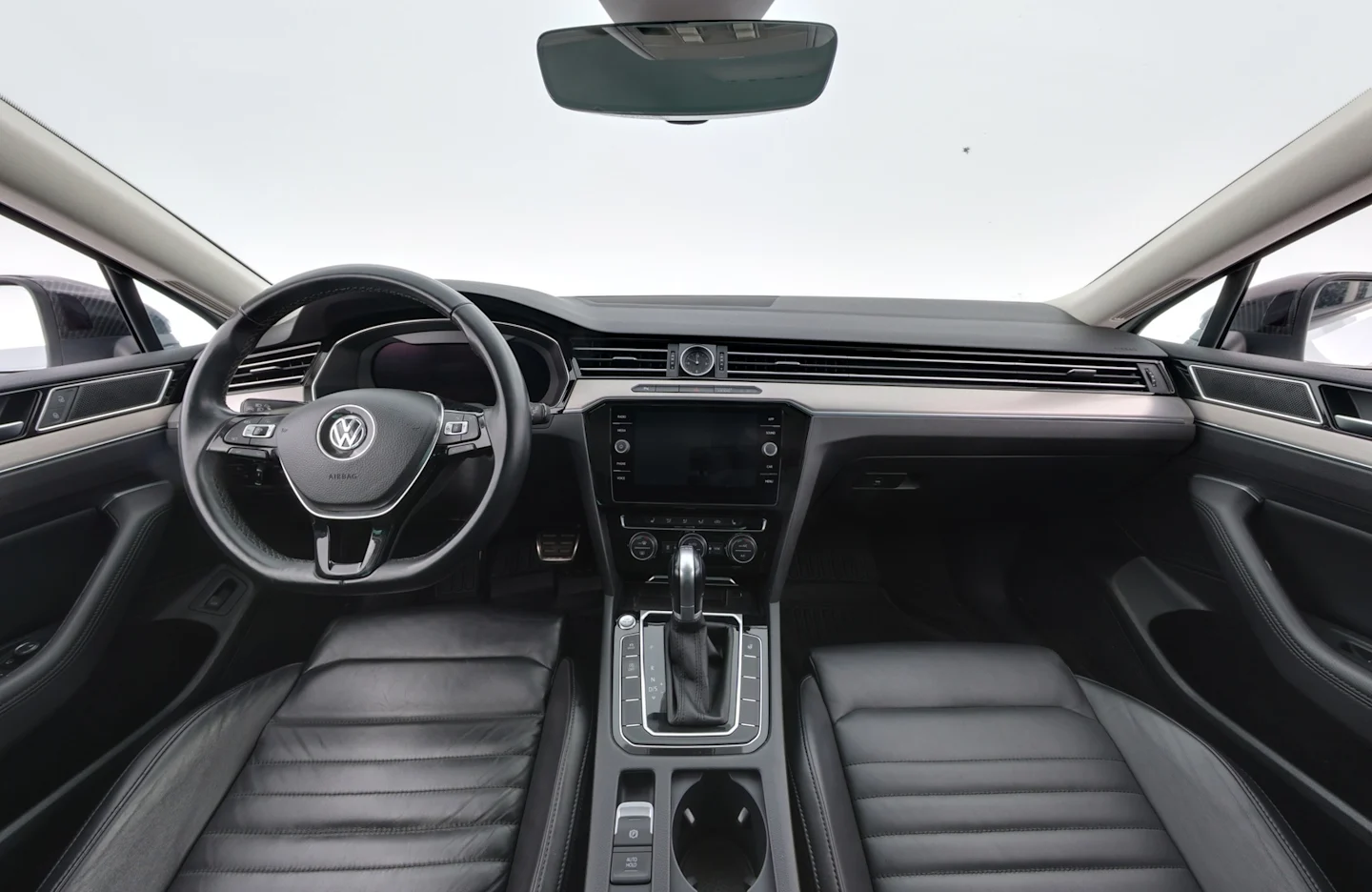 Car Image - dUVTut2RZ8LpI6qOiLTPd