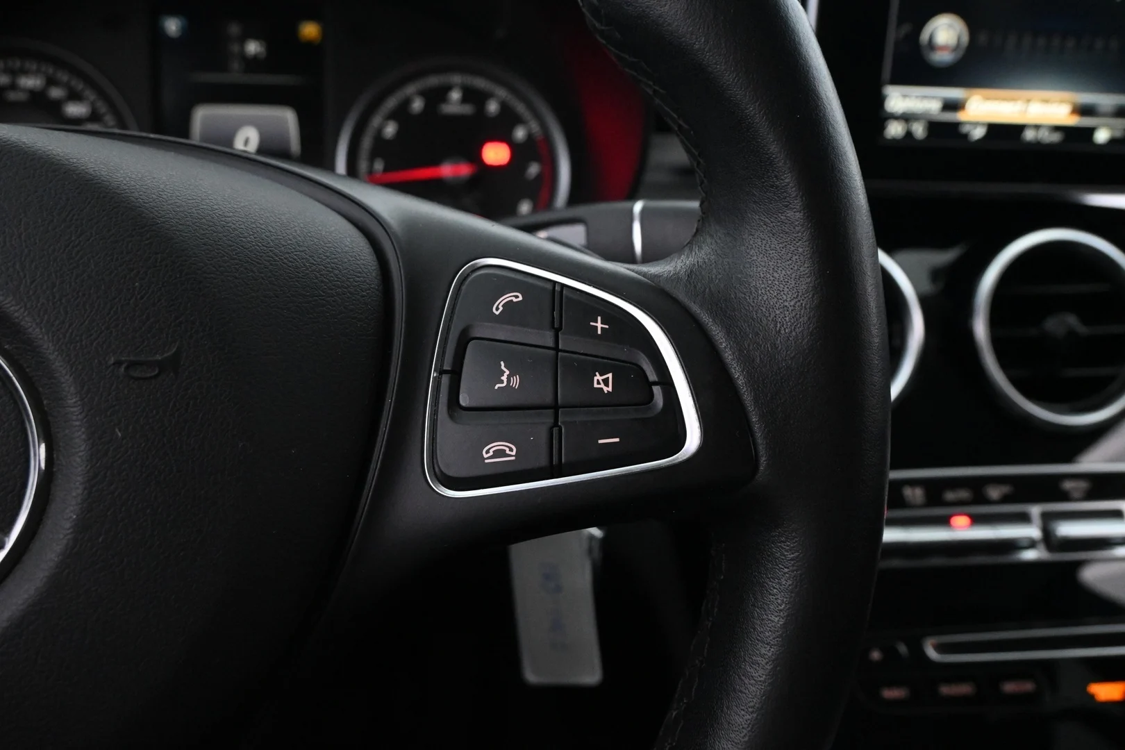 Car Image - ogRHLvv1UQFW4B7LPhD67