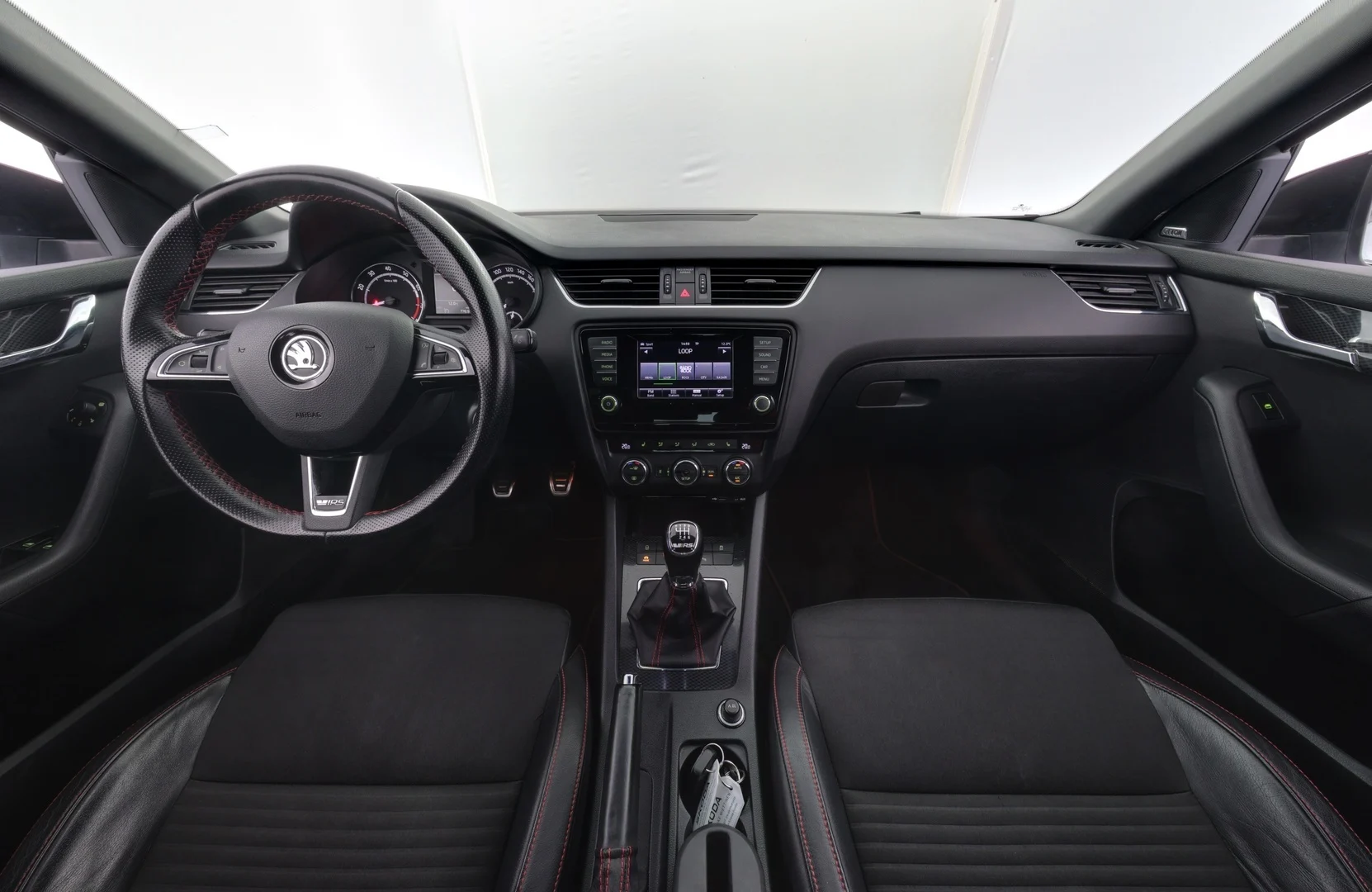 Car Image - 1UXpgKhq8fJFtiT3jXis50