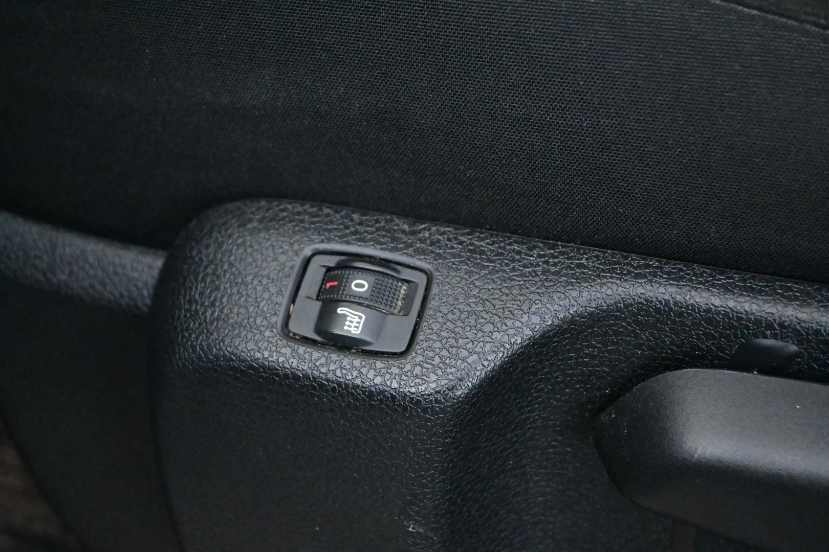 Car Image - 4HhTsxDSvtl5bA7V3bM5yS