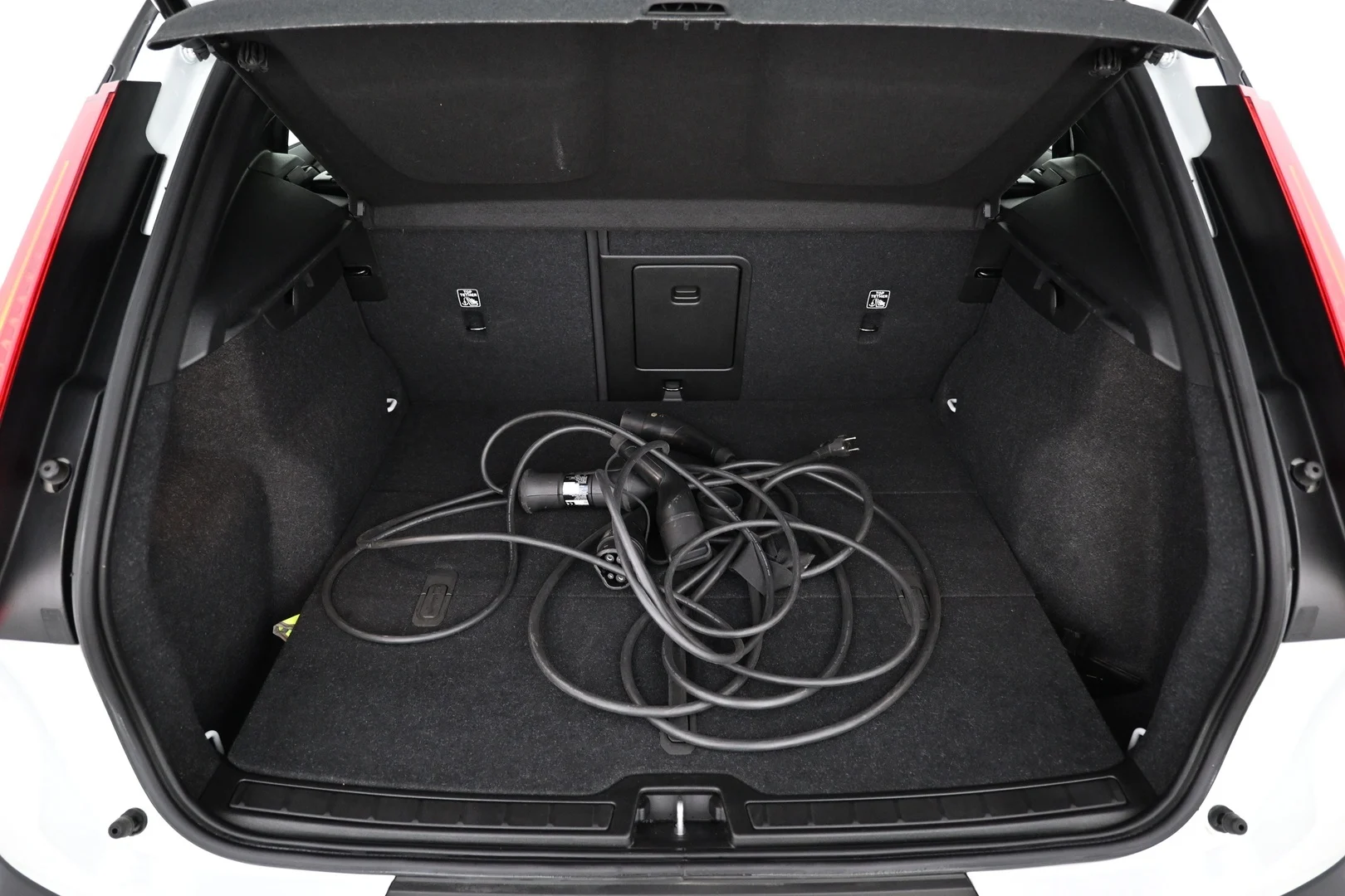 Car Image - 6gEuTkhklMGFr6CV0WwyPG