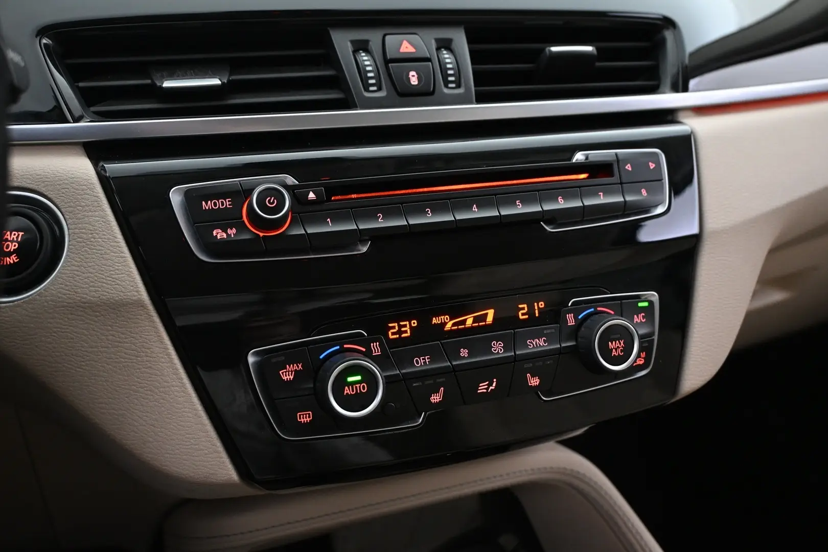 Car Image - 1WUXce5zvzgOQUc4JfcV5N