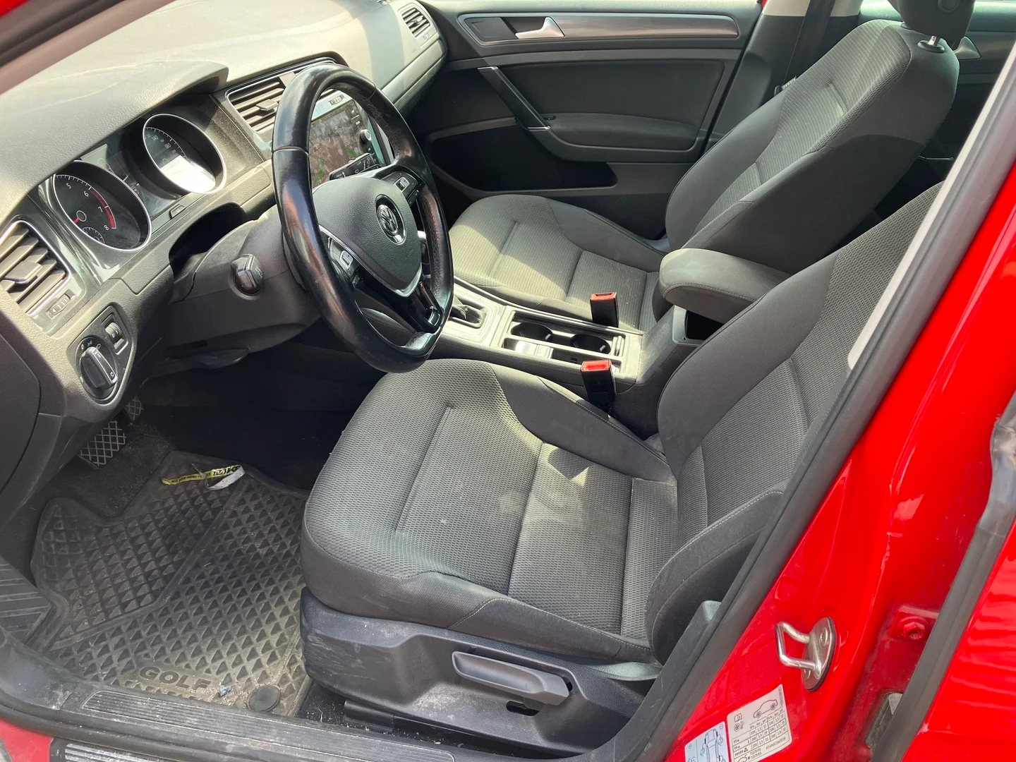 Car Image - 6G0FQSOsUYNlP3PIZJUxf5