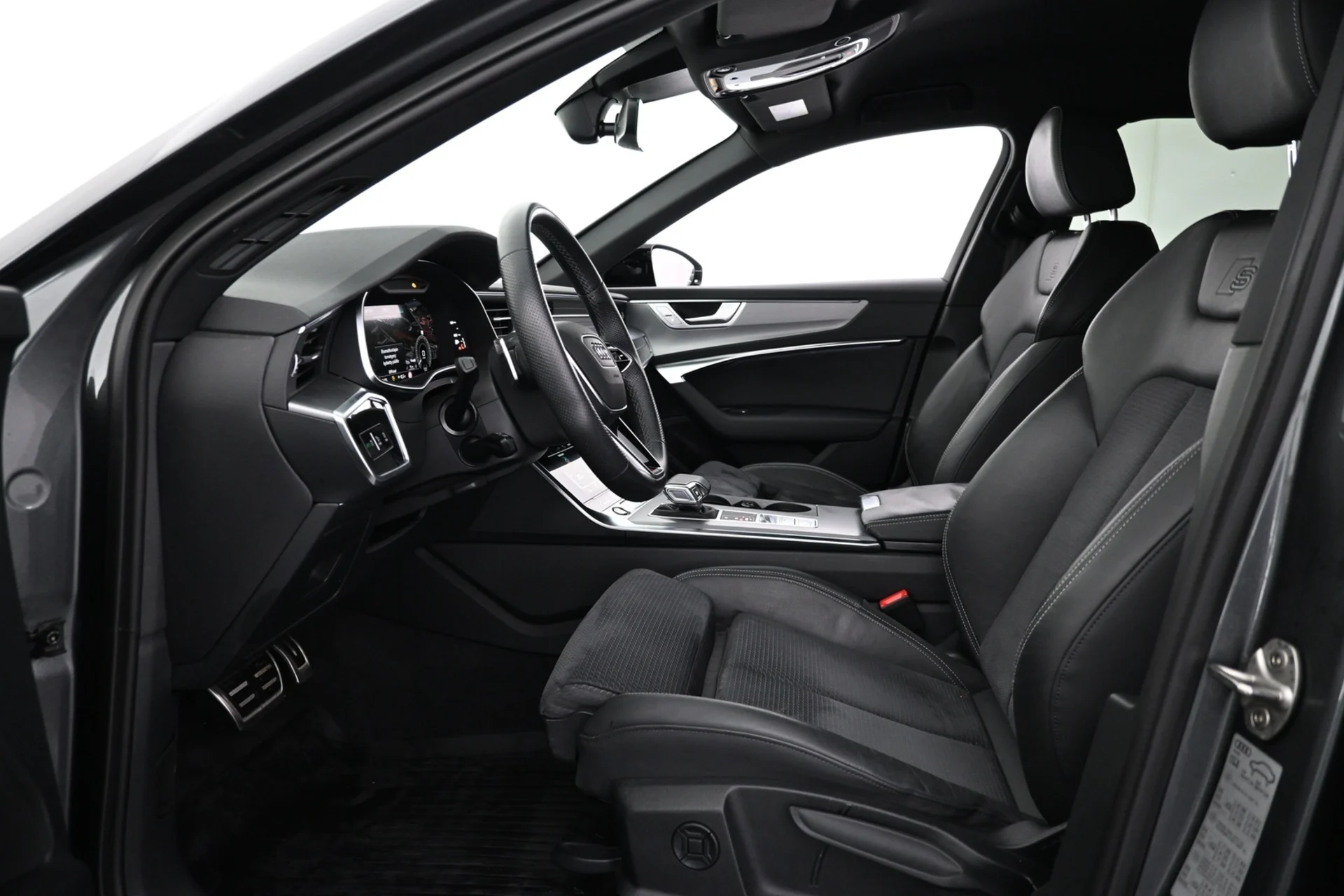 Car Image - 55eynRsJTzkmYz0XsKfLBz