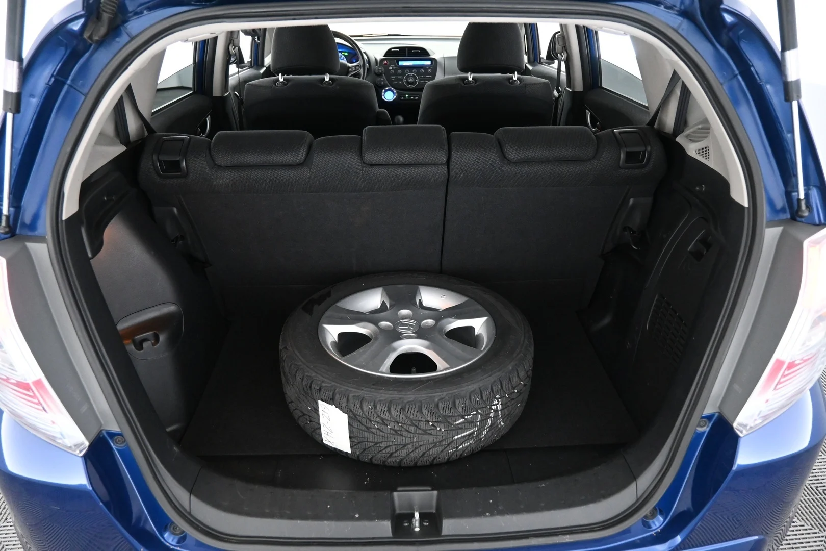 Car Image - 1wUMFmdurX7P7OXQwrZMug