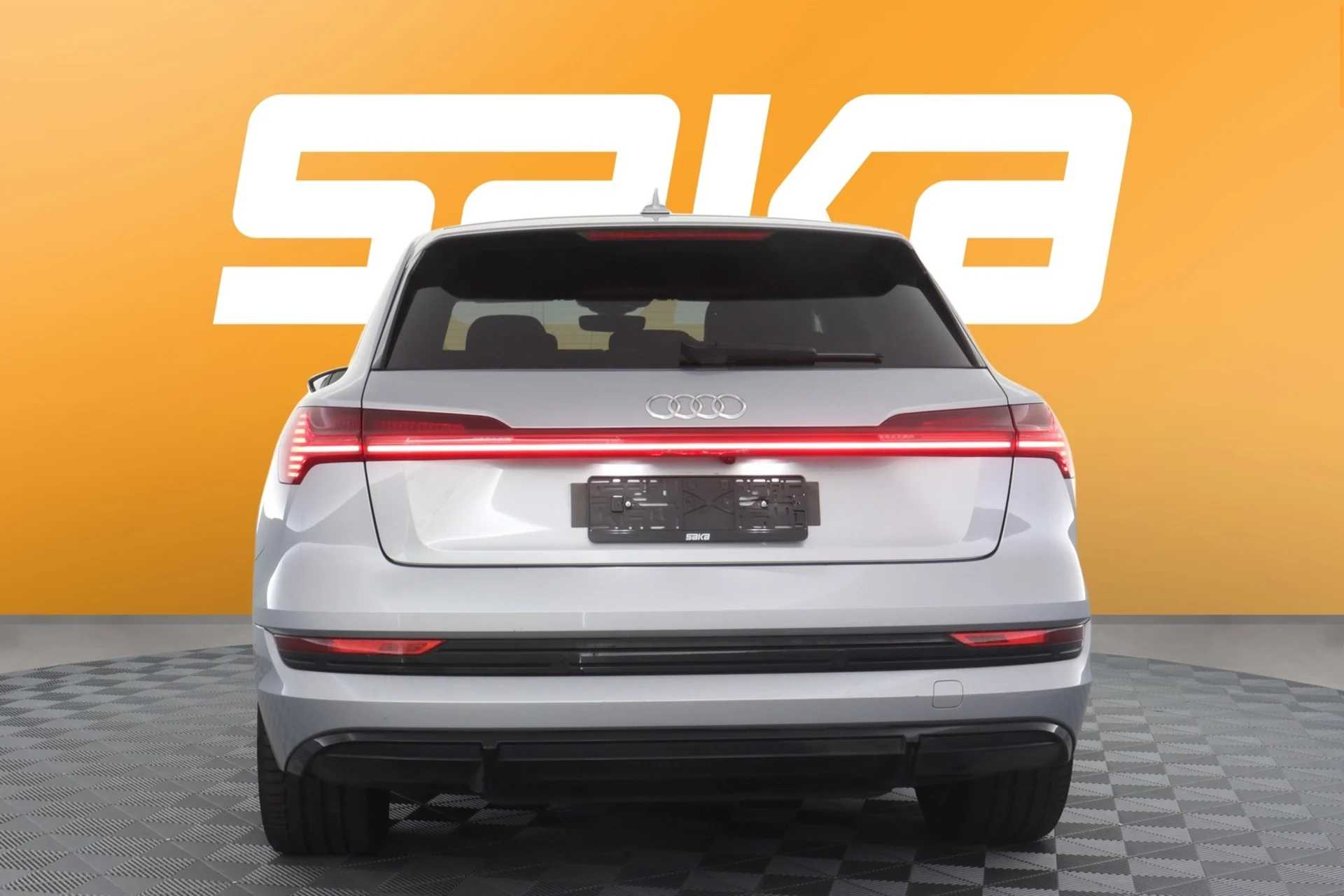 Car Image - 60AzQy0xzNASpTqDj2DUNT