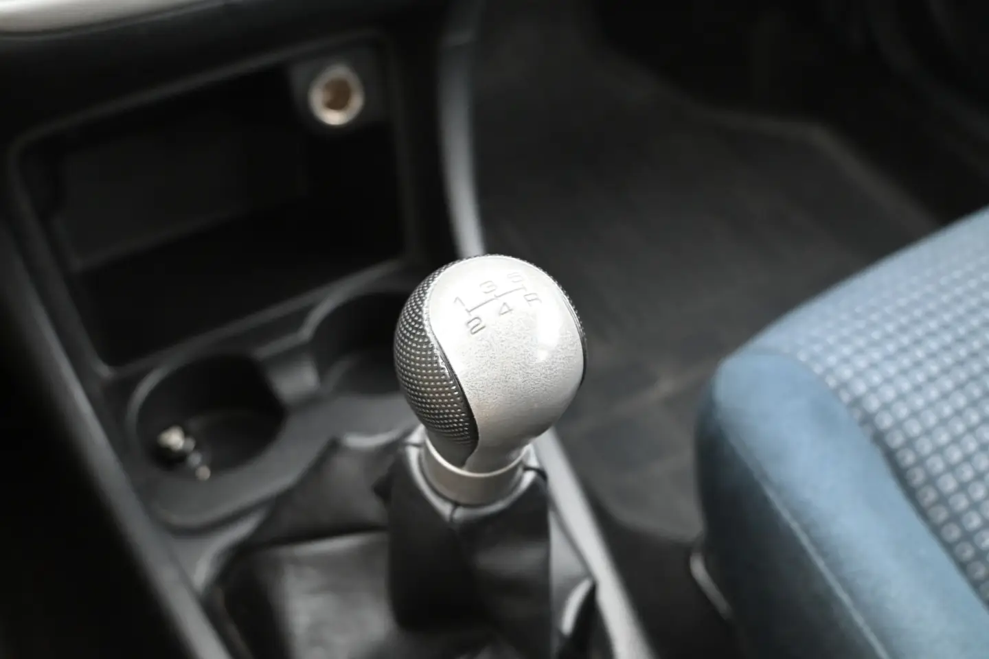 Car Image - yOz3wSoch5XVpoD4J0sPa