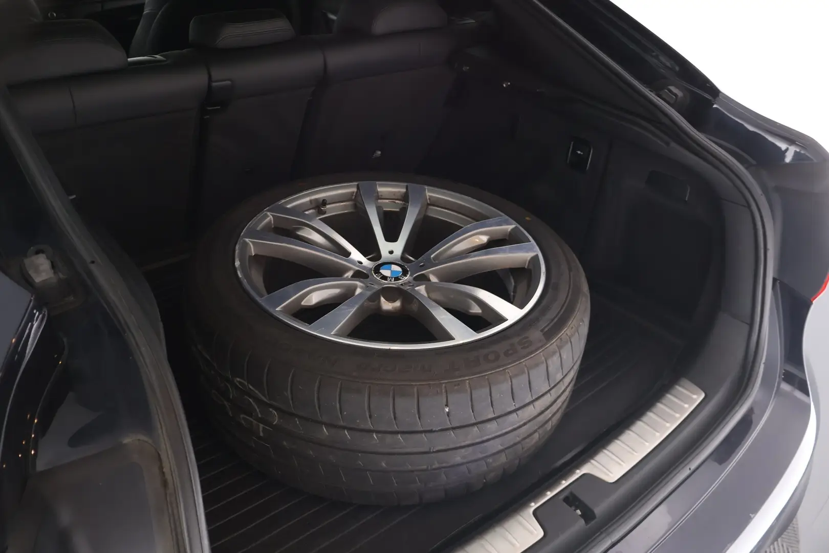 Car Image - 1UegjfekrlzQwg7t4uHsZh